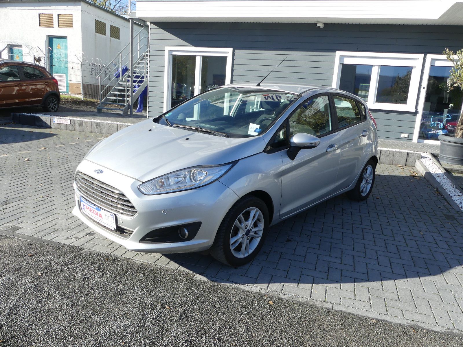 Fahrzeugabbildung Ford Fiesta Trend