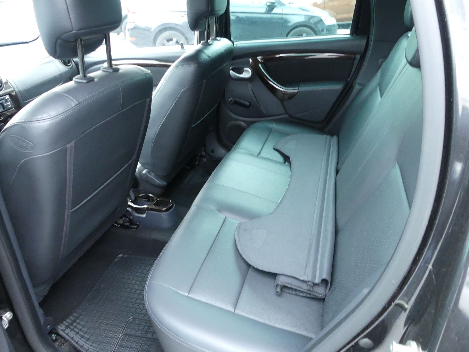 Fahrzeugabbildung Dacia Duster I Prestige 4x4, 1. Hand