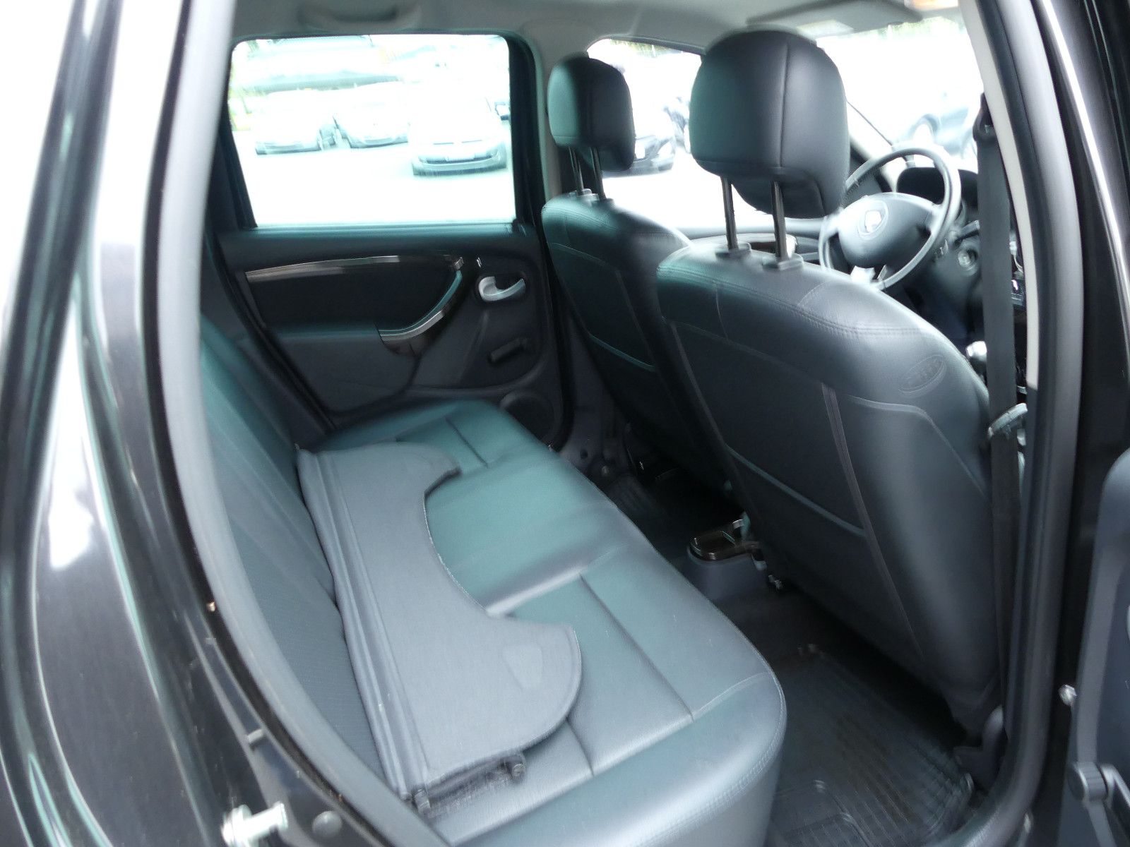 Fahrzeugabbildung Dacia Duster I Prestige 4x4, 1. Hand