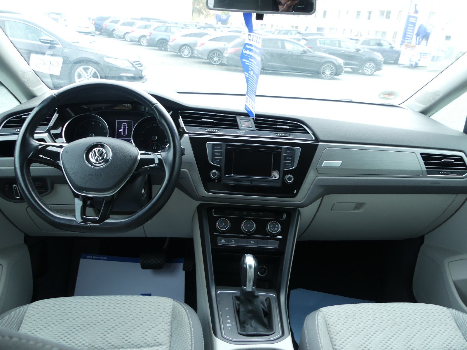 Fahrzeugabbildung Volkswagen Touran Comfortline BMT/Start-Stopp, Automatik