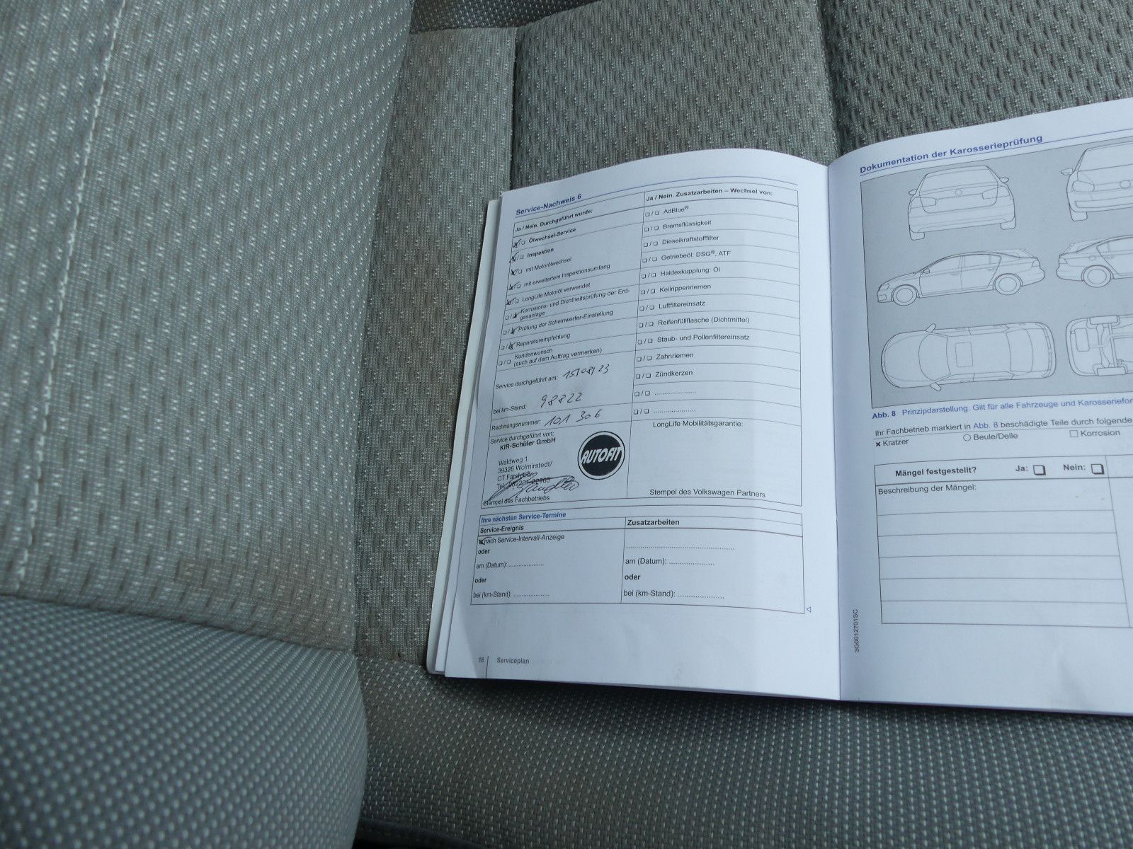 Fahrzeugabbildung Volkswagen Touran Comfortline BMT/Start-Stopp, Automatik