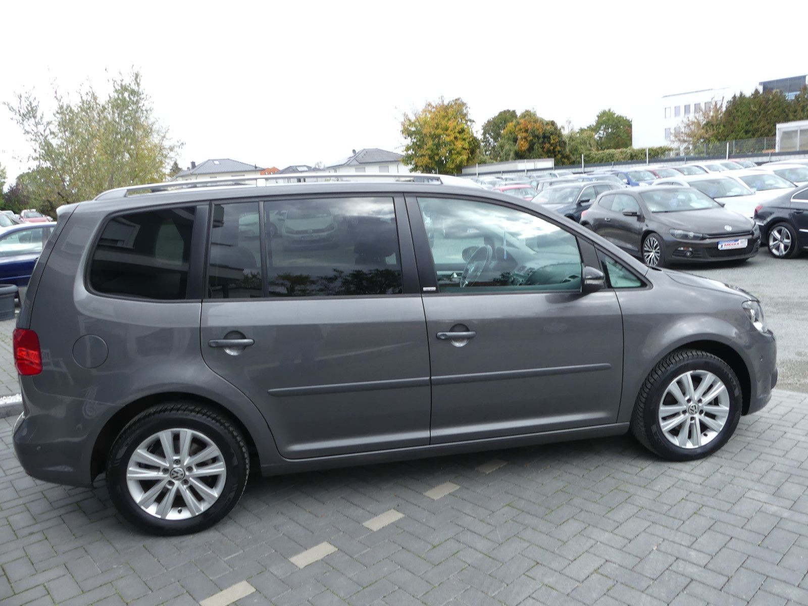 Fahrzeugabbildung Volkswagen Touran Style.1.4