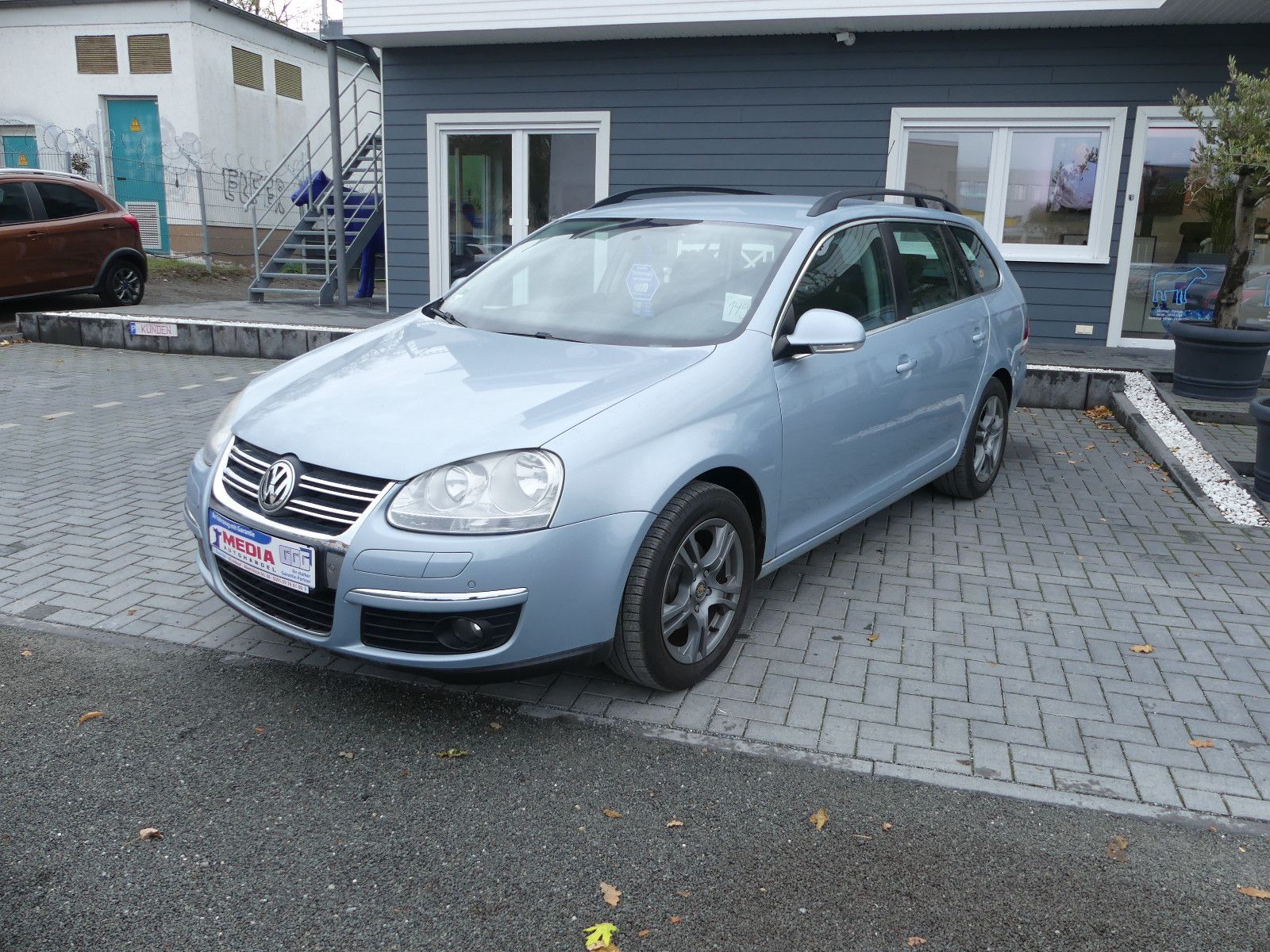 Fahrzeugabbildung Volkswagen Golf V Variant Comfortline, ZR gewechselt