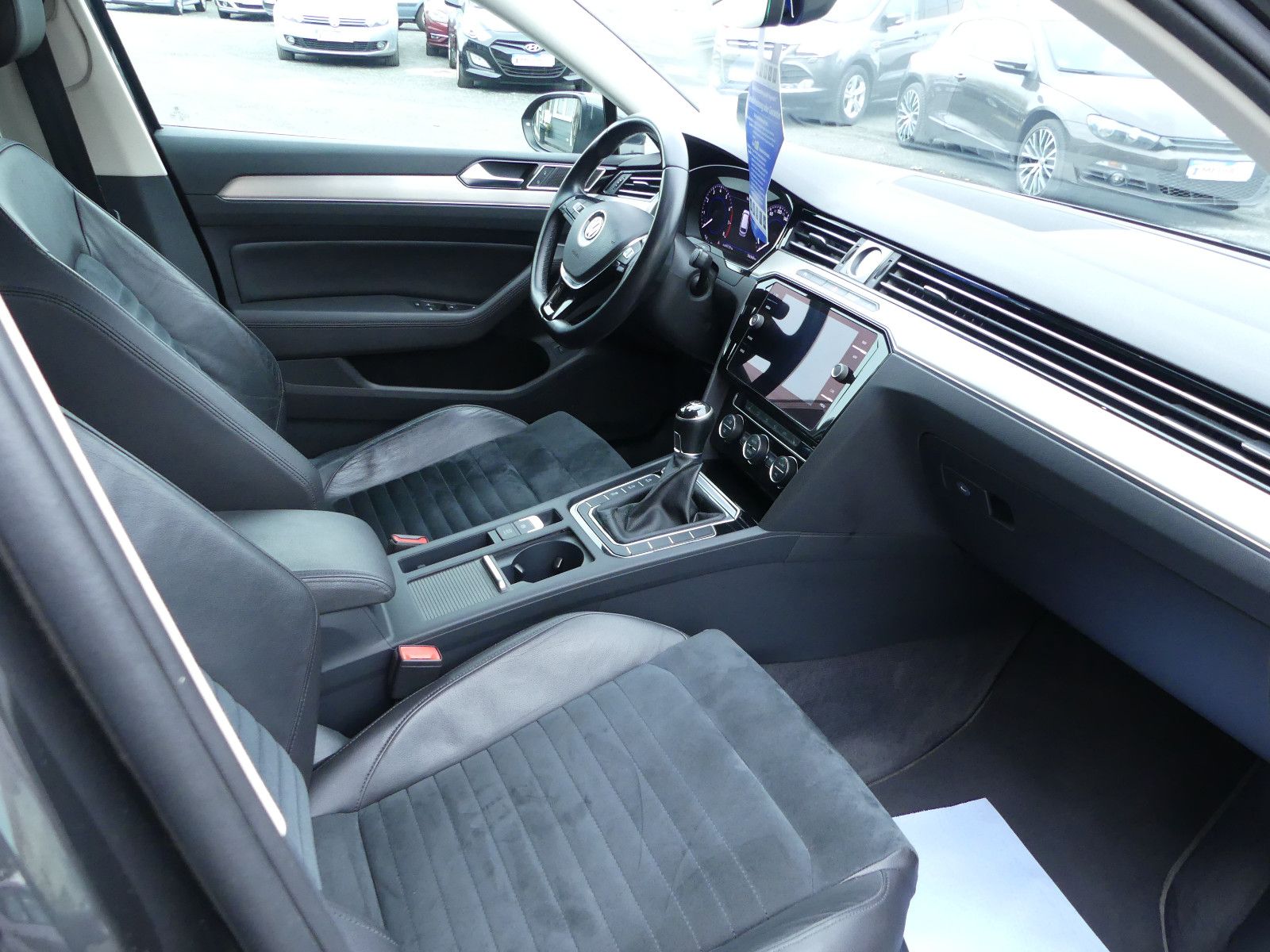 Fahrzeugabbildung Volkswagen Passat Variant 1.8 TSI Highline Variant