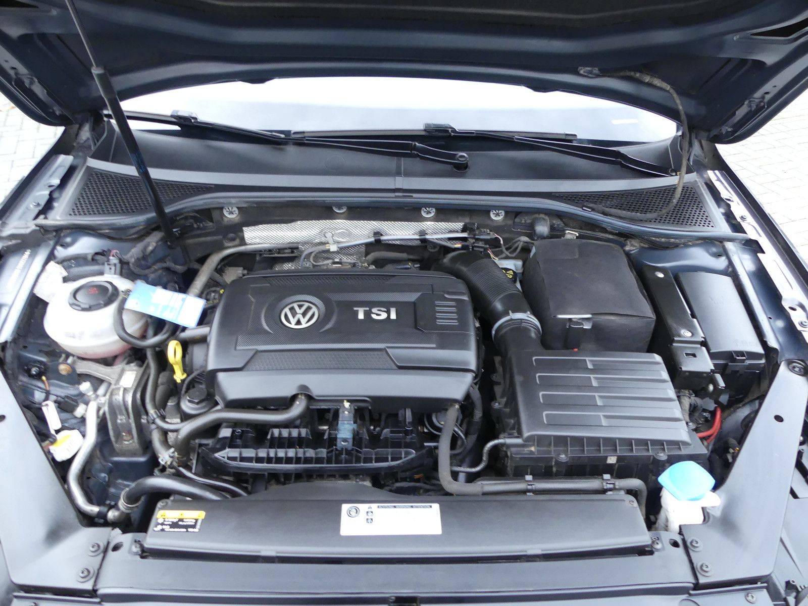 Fahrzeugabbildung Volkswagen Passat Variant 1.8 TSI Highline Variant