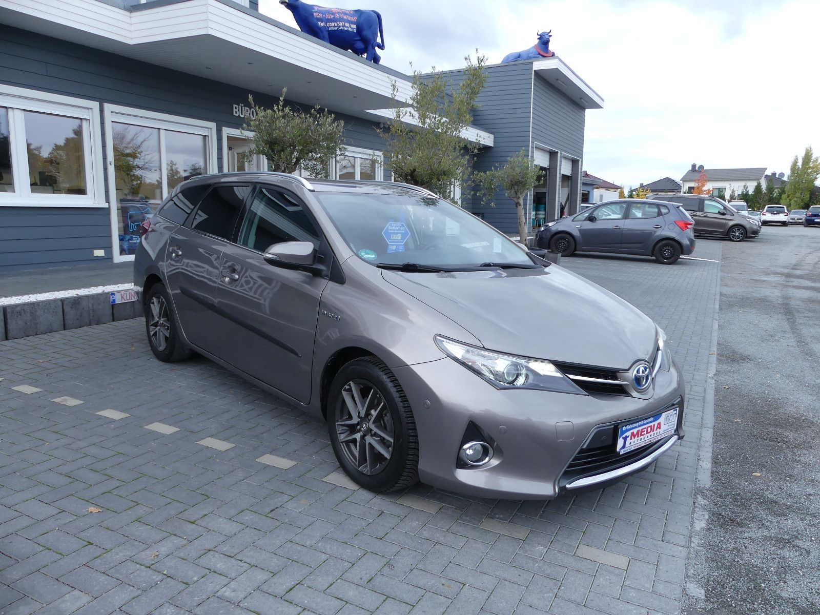 Fahrzeugabbildung Toyota Auris Touring Sports Hybrid Edition