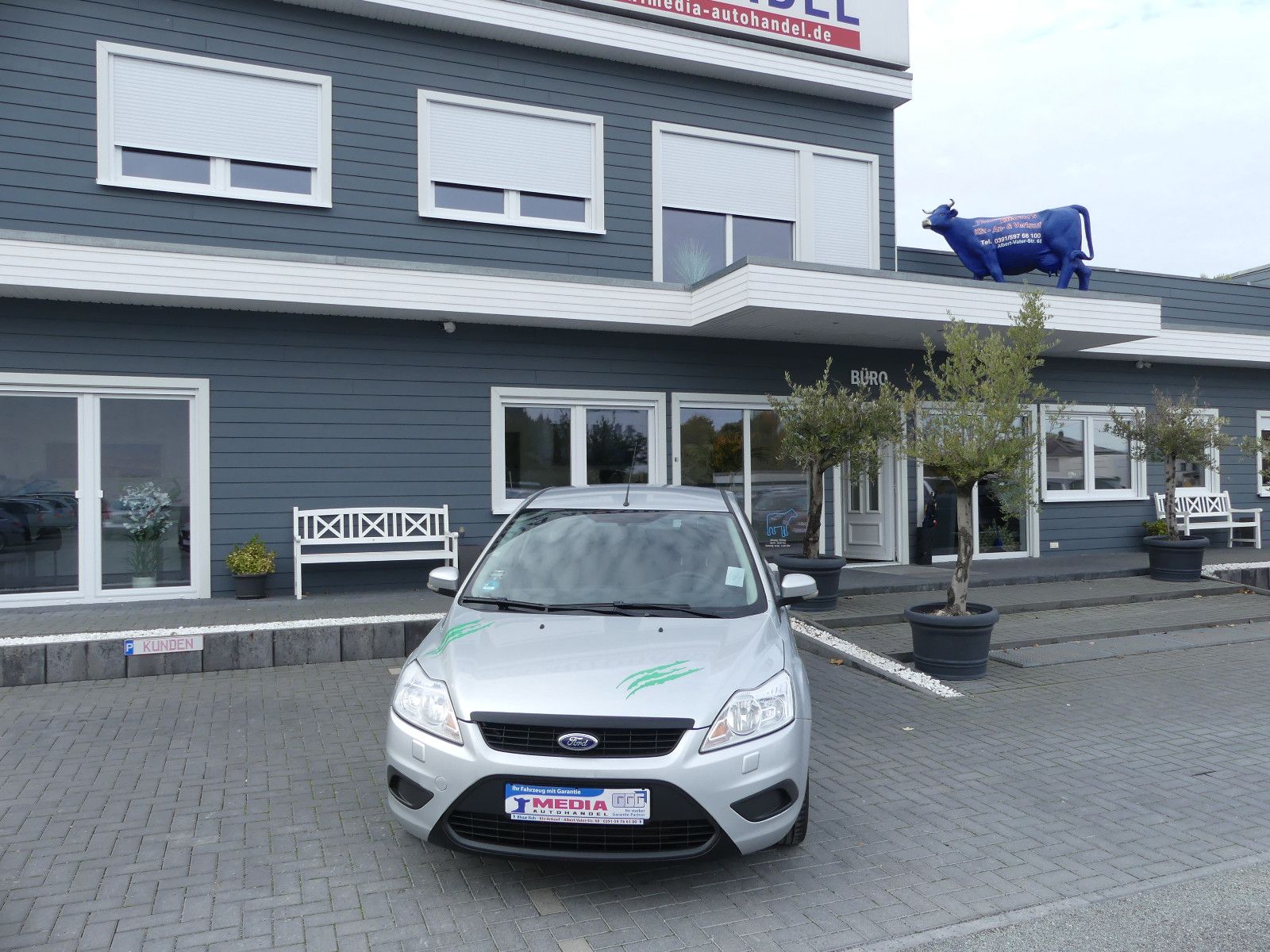 Fahrzeugabbildung Ford Focus Lim. Concept, 1,6 D, Standheizung