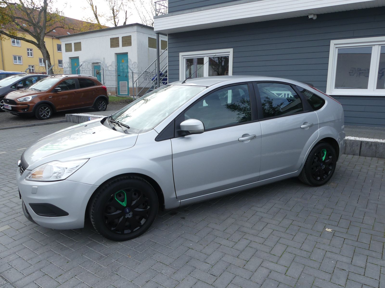 Fahrzeugabbildung Ford Focus Lim. Concept, 1,6 D, Standheizung