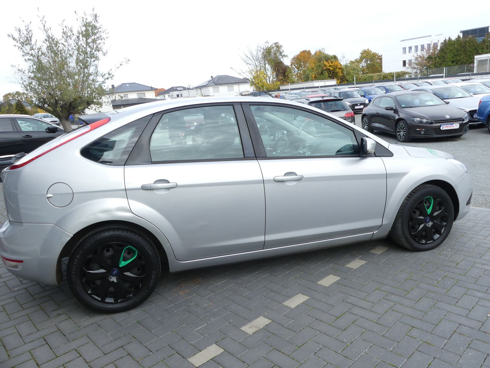 Fahrzeugabbildung Ford Focus Lim. Concept, 1,6 D, Standheizung