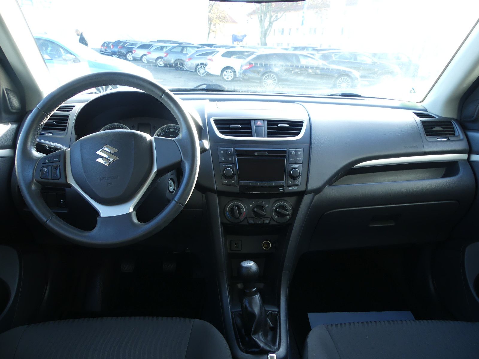 Fahrzeugabbildung Suzuki Swift Club, 1. Hand