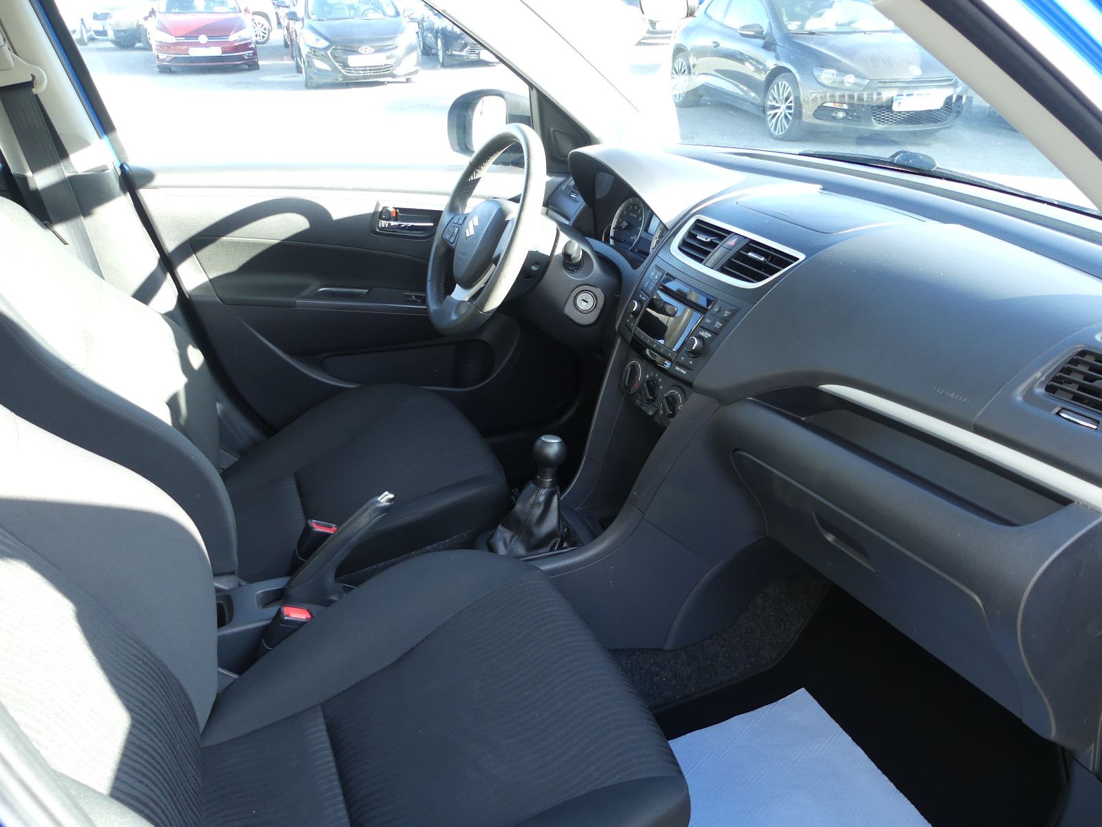 Fahrzeugabbildung Suzuki Swift Club, 1. Hand