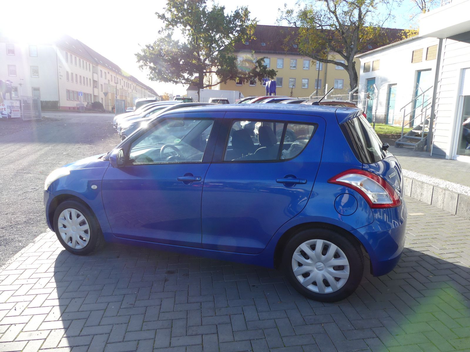 Fahrzeugabbildung Suzuki Swift Club, 1. Hand