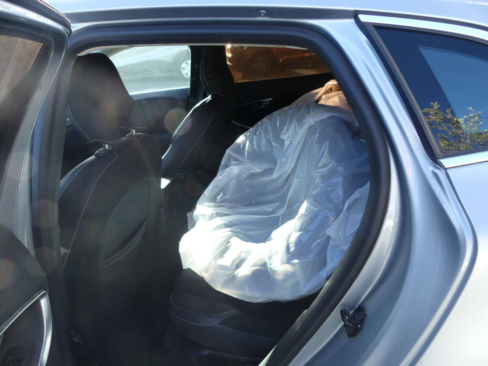 Fahrzeugabbildung Volvo V40 Momentum