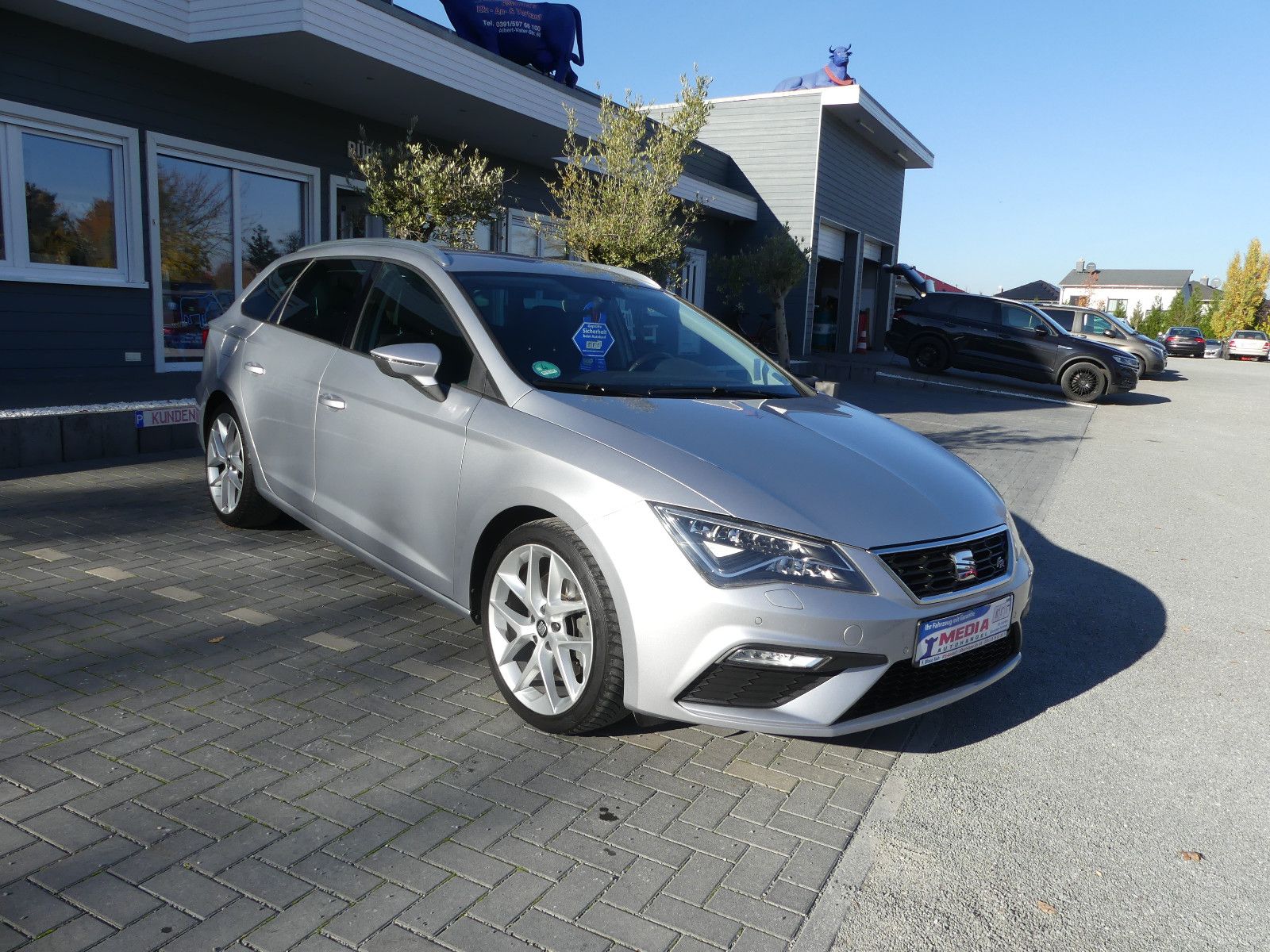 Fahrzeugabbildung SEAT Leon ST FR, Automatik