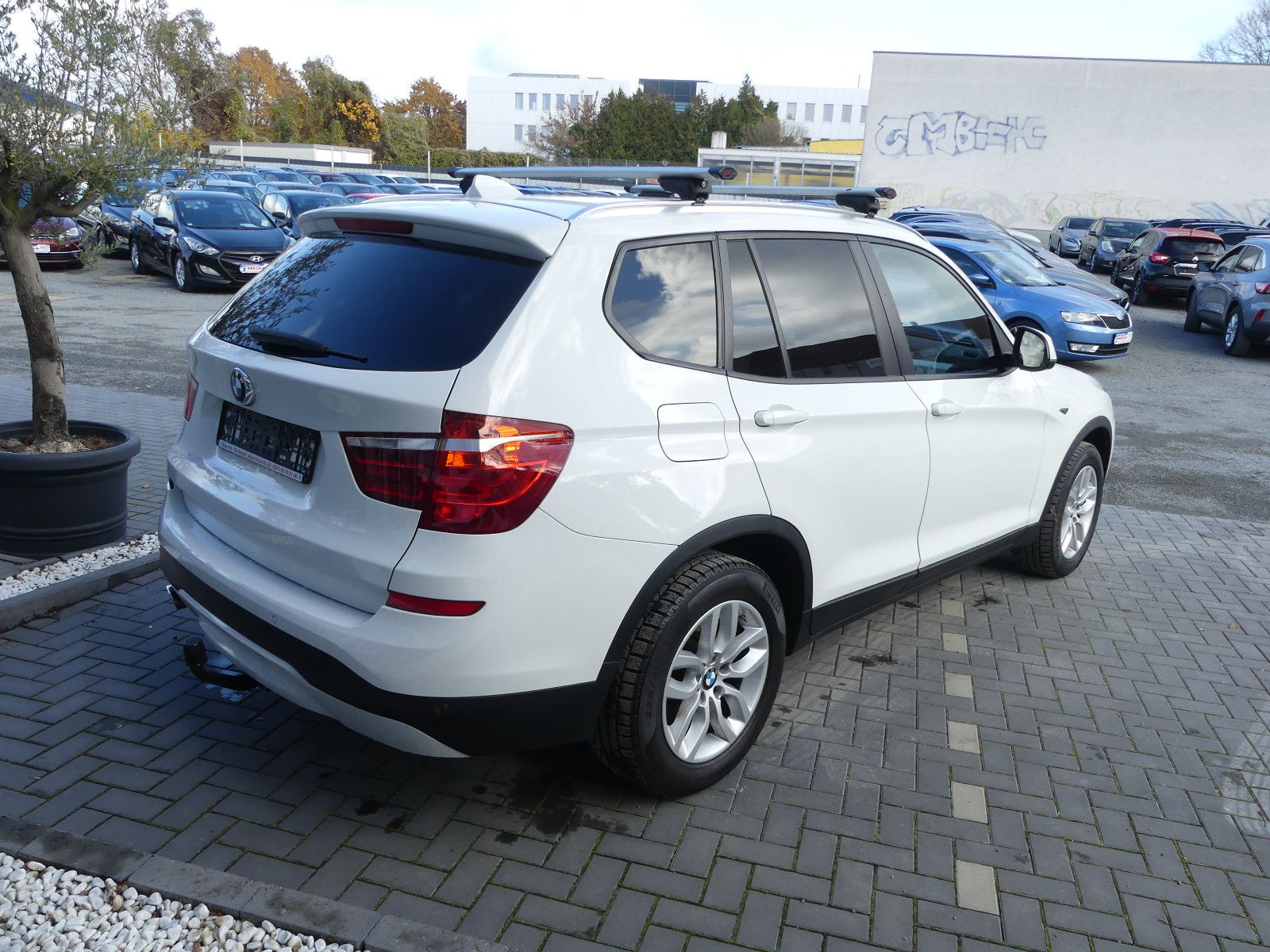 Fahrzeugabbildung BMW X3 Baureihe X3 xDrive 20 d Advantage