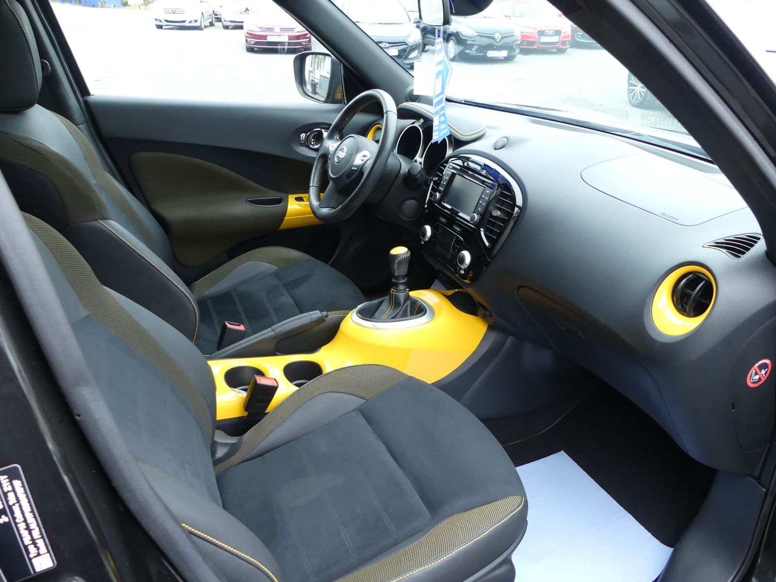 Fahrzeugabbildung Nissan Juke N-Connecta, 24400 km