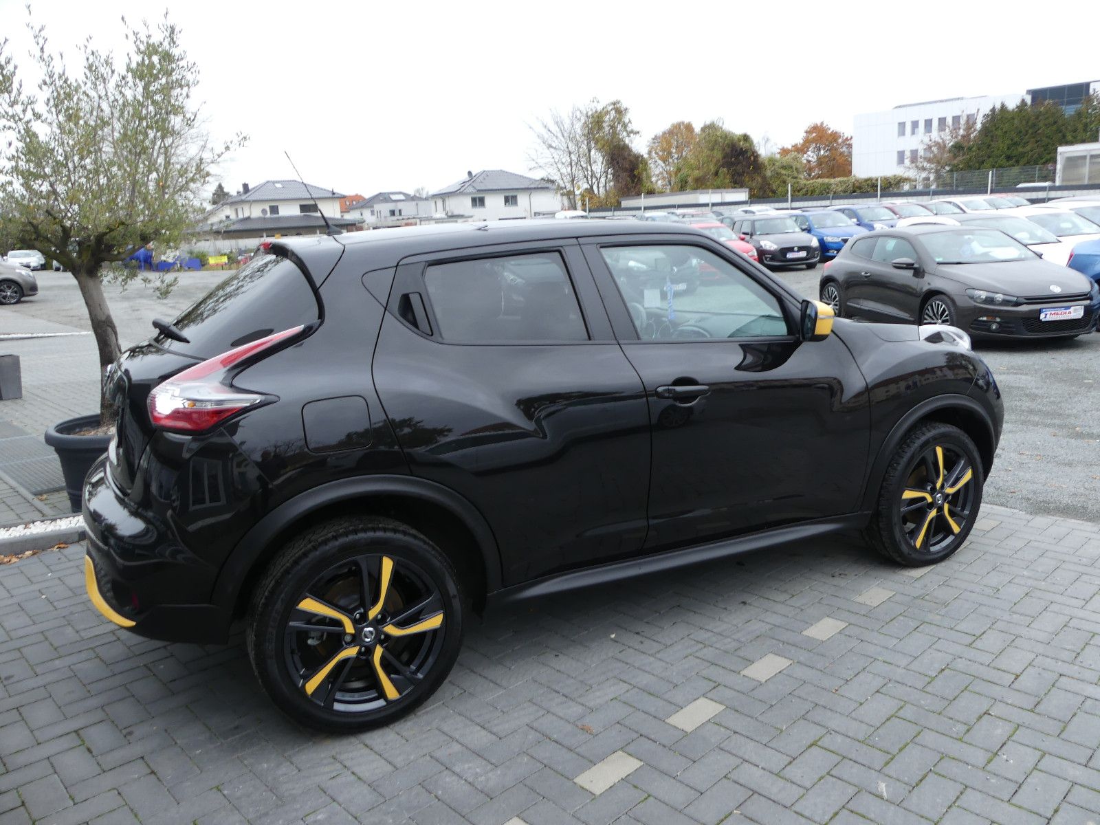 Fahrzeugabbildung Nissan Juke N-Connecta, 24400 km