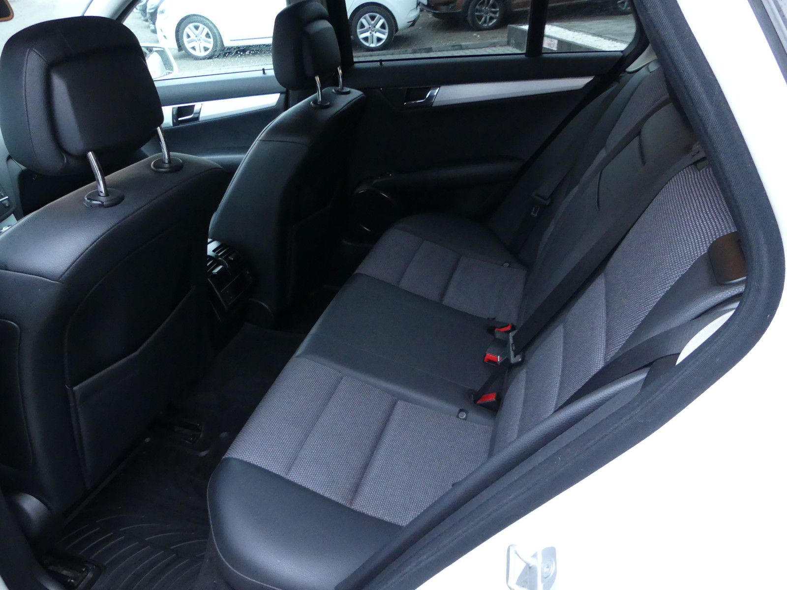 Fahrzeugabbildung Mercedes-Benz T-Modell C 180 T Kompressor BlueEfficiency, 1,6