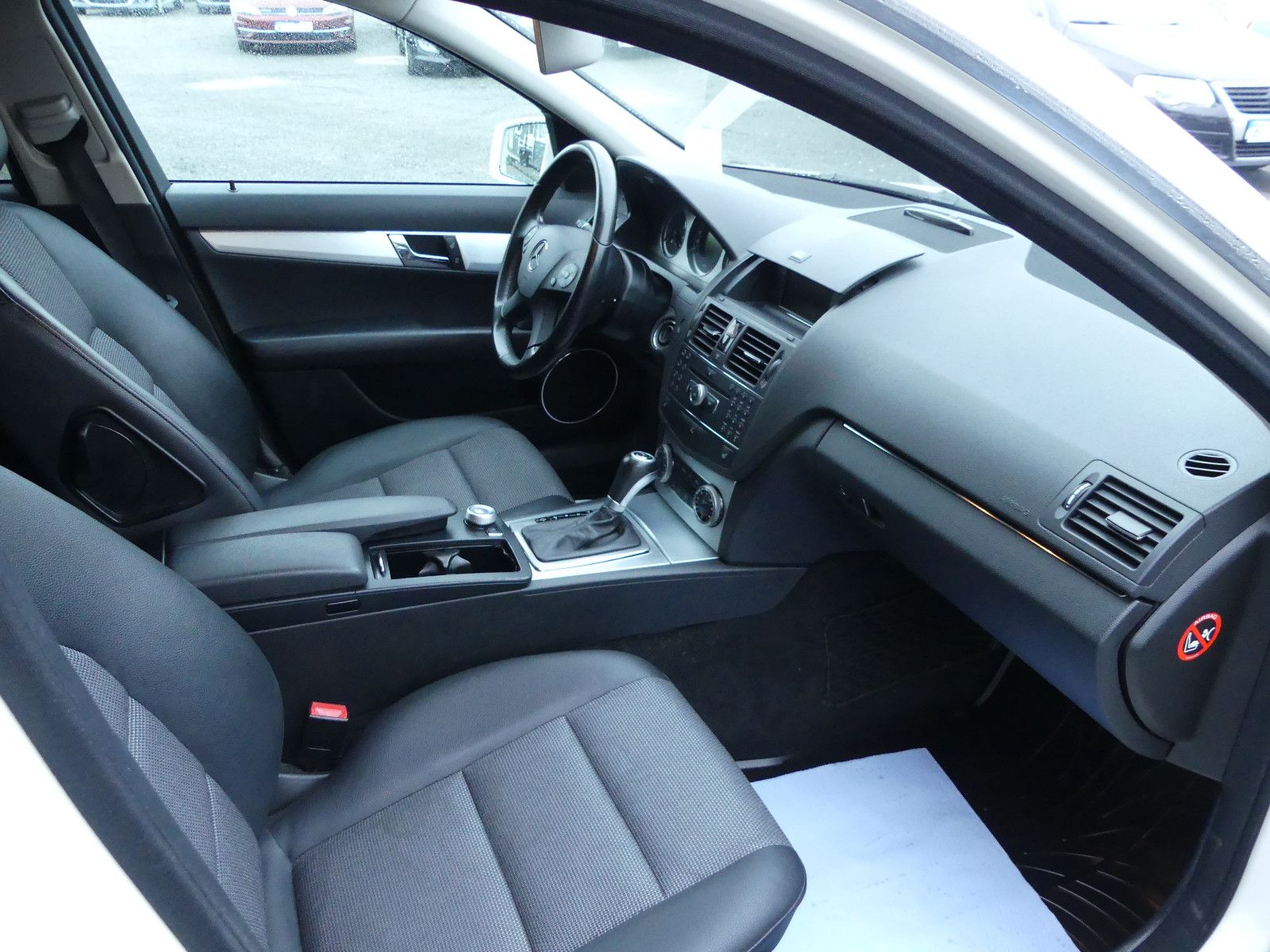 Fahrzeugabbildung Mercedes-Benz T-Modell C 180 T Kompressor BlueEfficiency, 1,6