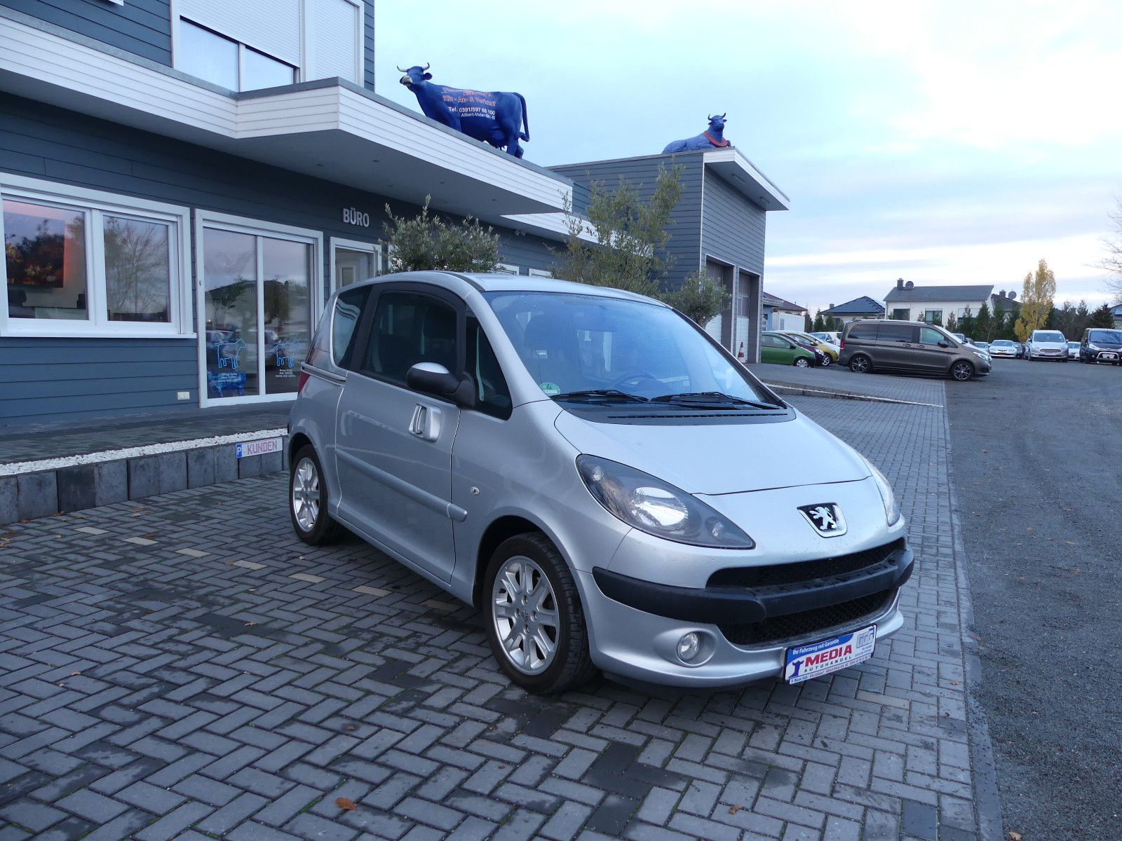 Fahrzeugabbildung Peugeot 1007 Premium, *TÜV NEU*