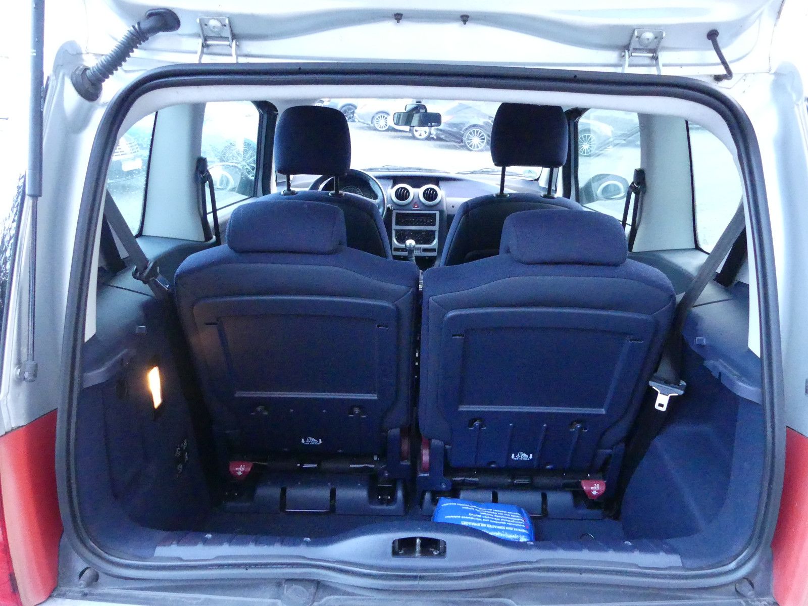 Fahrzeugabbildung Peugeot 1007 Premium, *TÜV NEU*