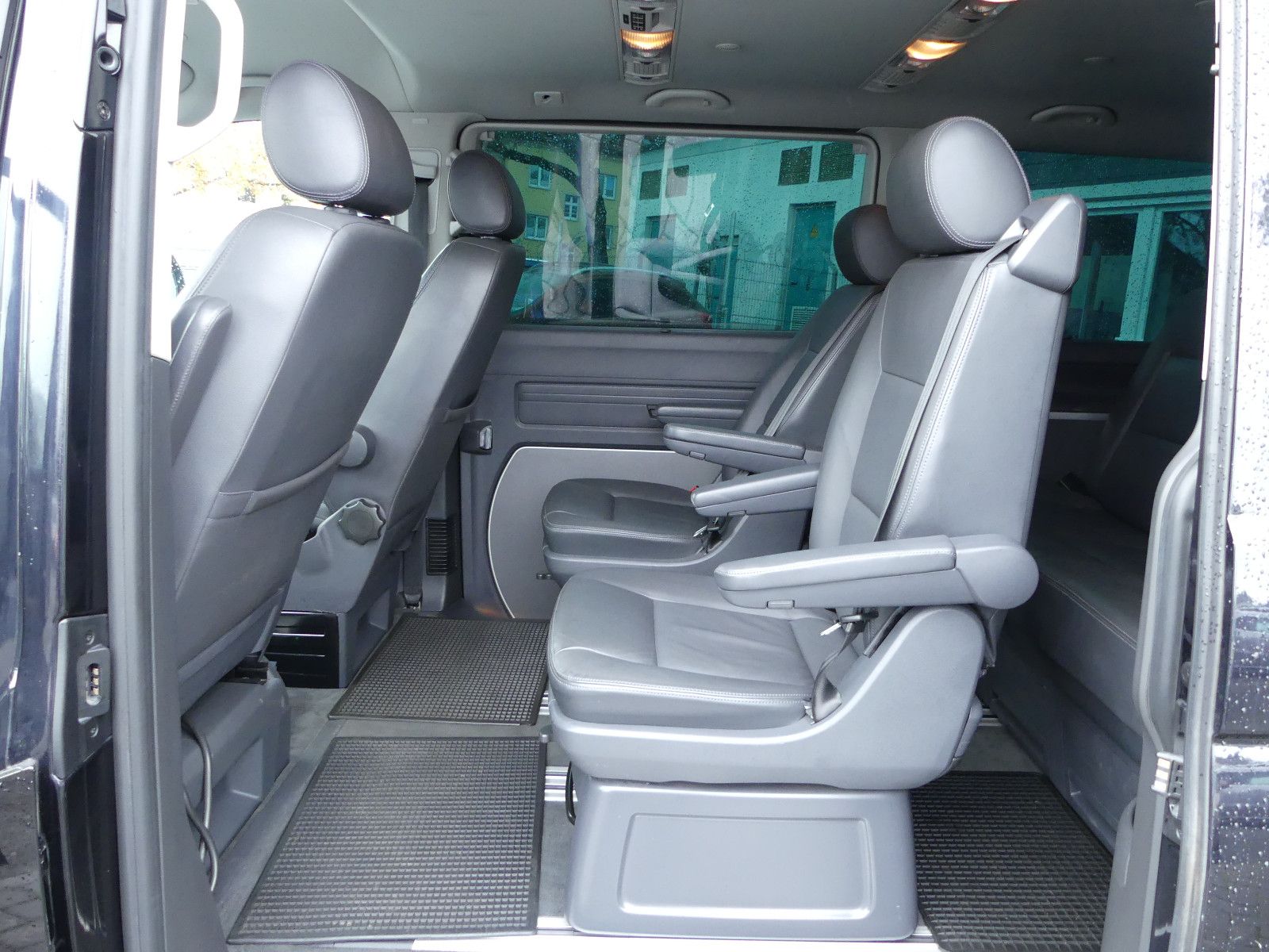 Fahrzeugabbildung Volkswagen T5 Multivan, Automatik, Highline 4 Motion