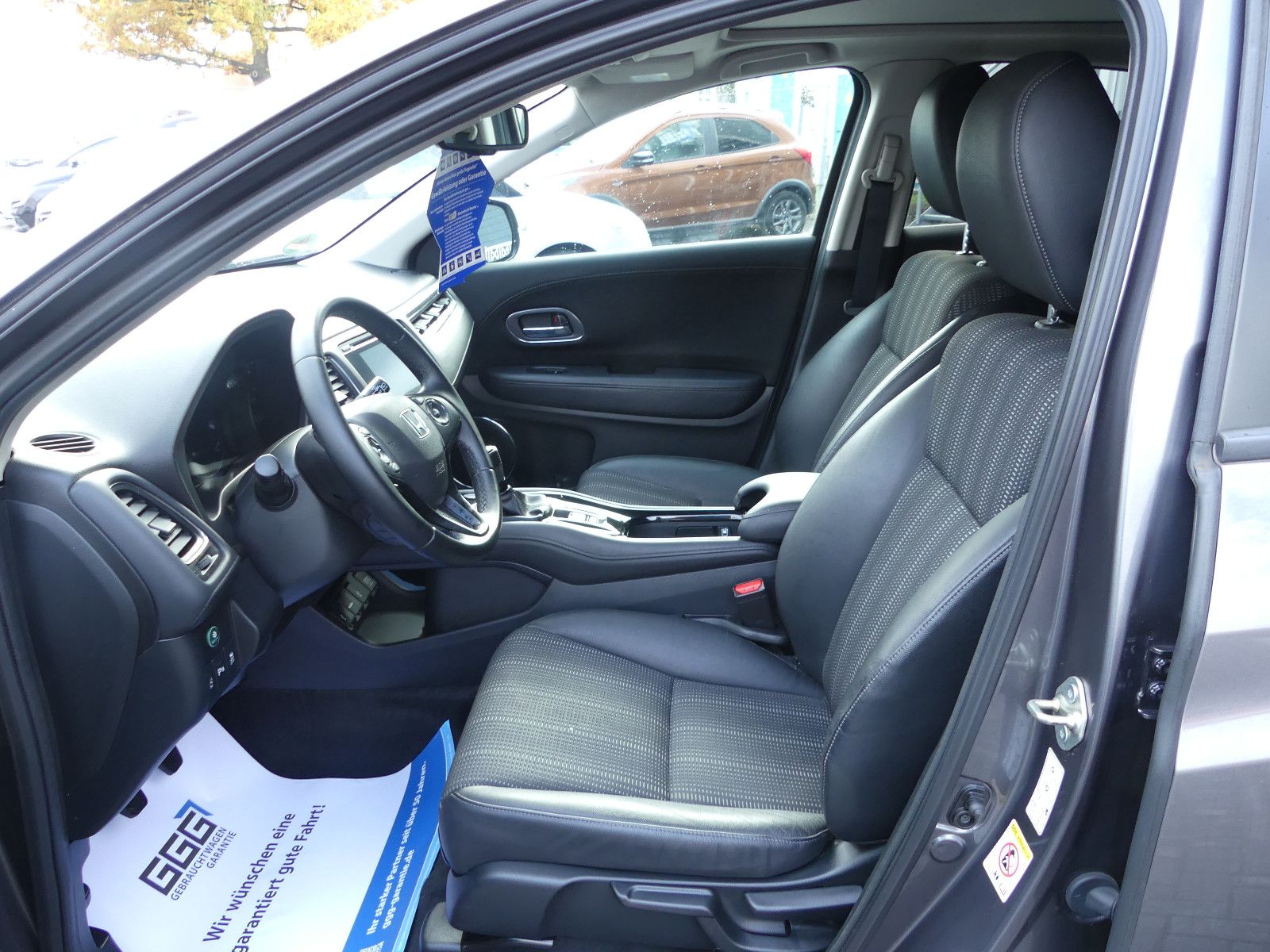 Fahrzeugabbildung Honda HR-V Executive, *TÜV NEU*