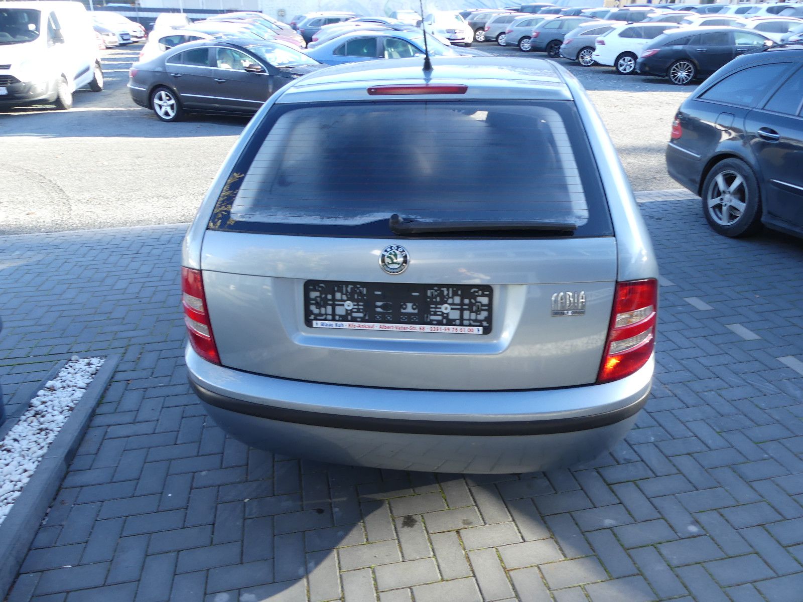 Fahrzeugabbildung SKODA Fabia Combi 1.4 16V 55 kW Ambiente