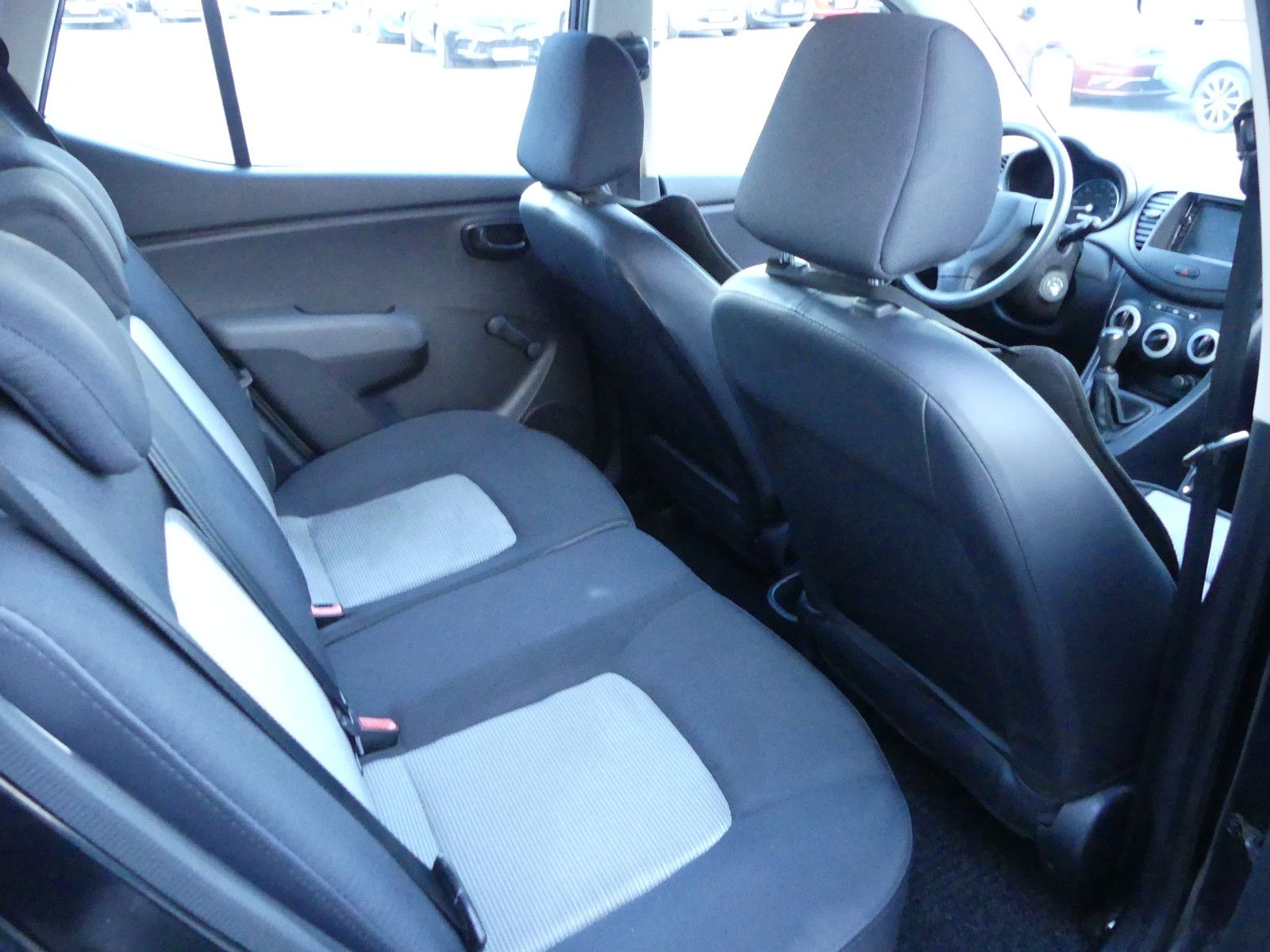 Fahrzeugabbildung Hyundai i10 Classic, ZR gewechselt 2024