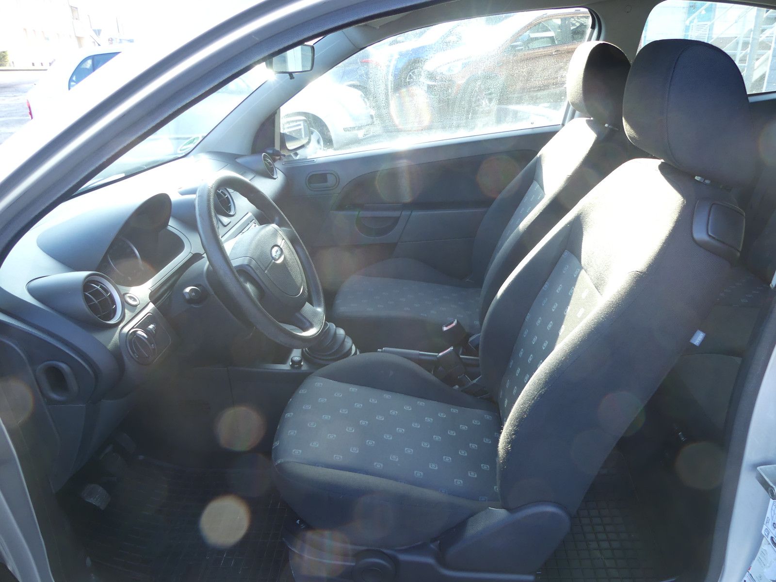 Fahrzeugabbildung Ford Fiesta Viva X, * KLIMA*