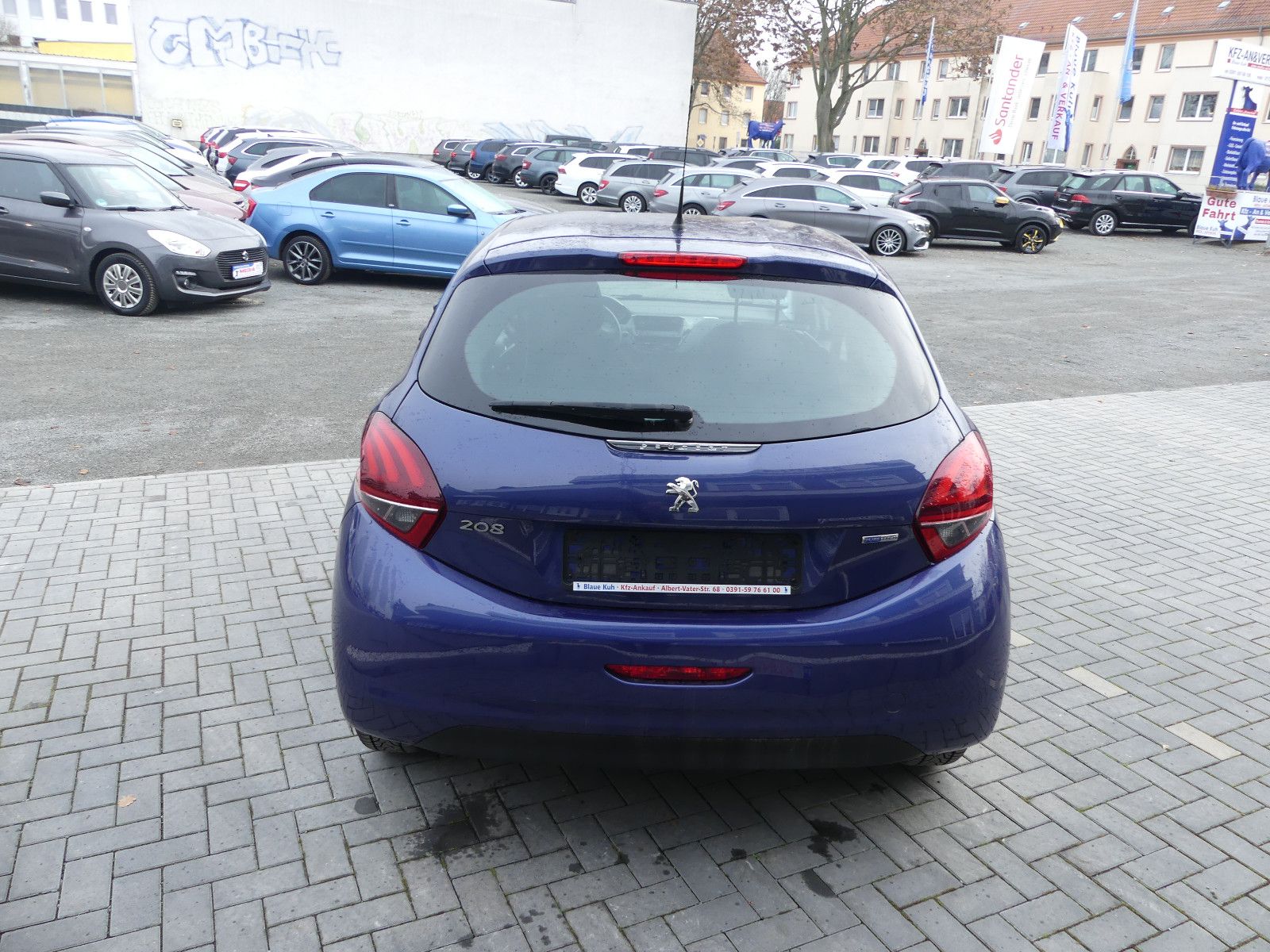 Fahrzeugabbildung Peugeot 208 Access, *KLIMA*, TÜV NEU