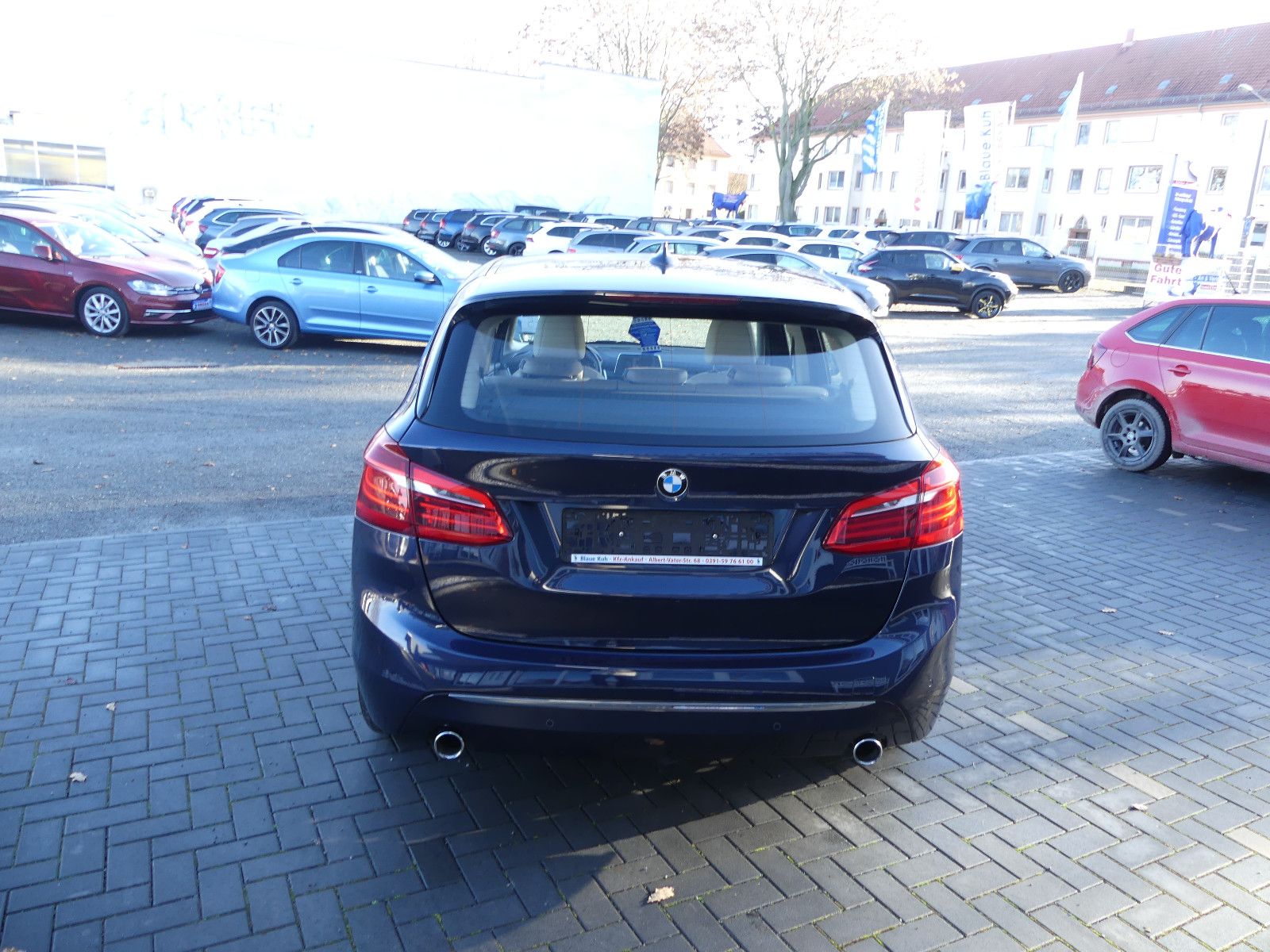 Fahrzeugabbildung BMW 2 Active Tourer 220 , *LUXURY*