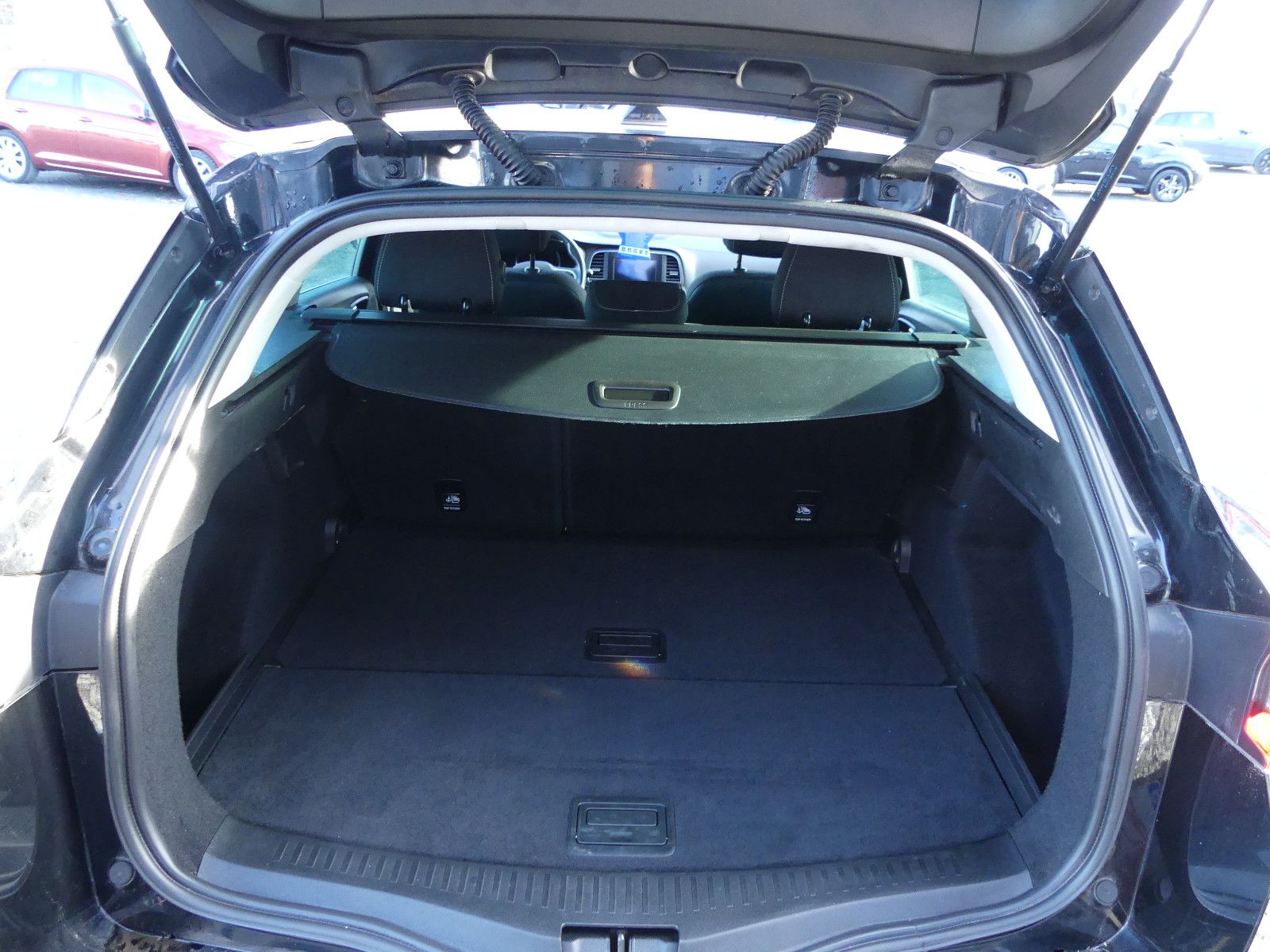 Fahrzeugabbildung Renault Megane IV Grandtour Limited