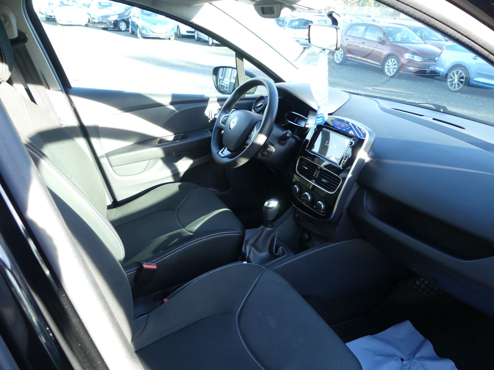 Fahrzeugabbildung Renault Clio IV Expression, * 2 HAND*