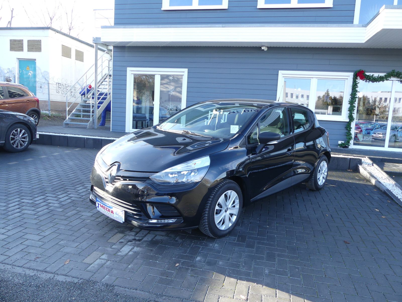 Fahrzeugabbildung Renault Clio IV Expression, * 2 HAND*