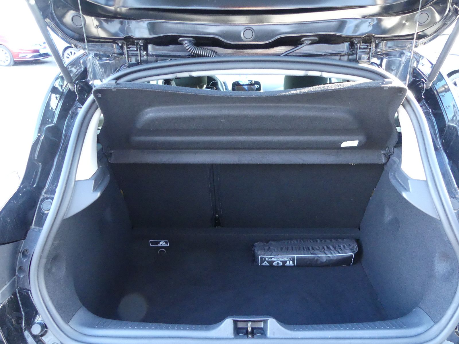 Fahrzeugabbildung Renault Clio IV Expression, * 2 HAND*