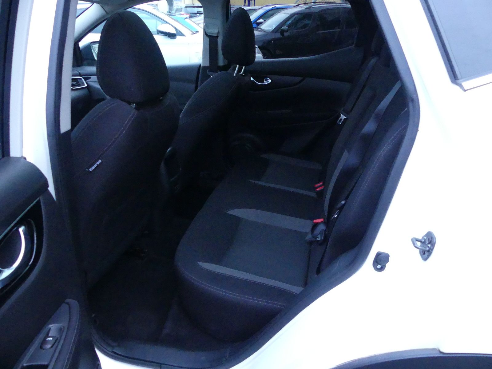 Fahrzeugabbildung Nissan Qashqai Zama, Automatik, 1,3