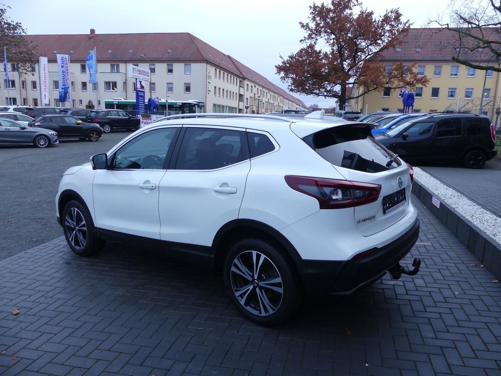 Fahrzeugabbildung Nissan Qashqai Zama, Automatik, 1,3