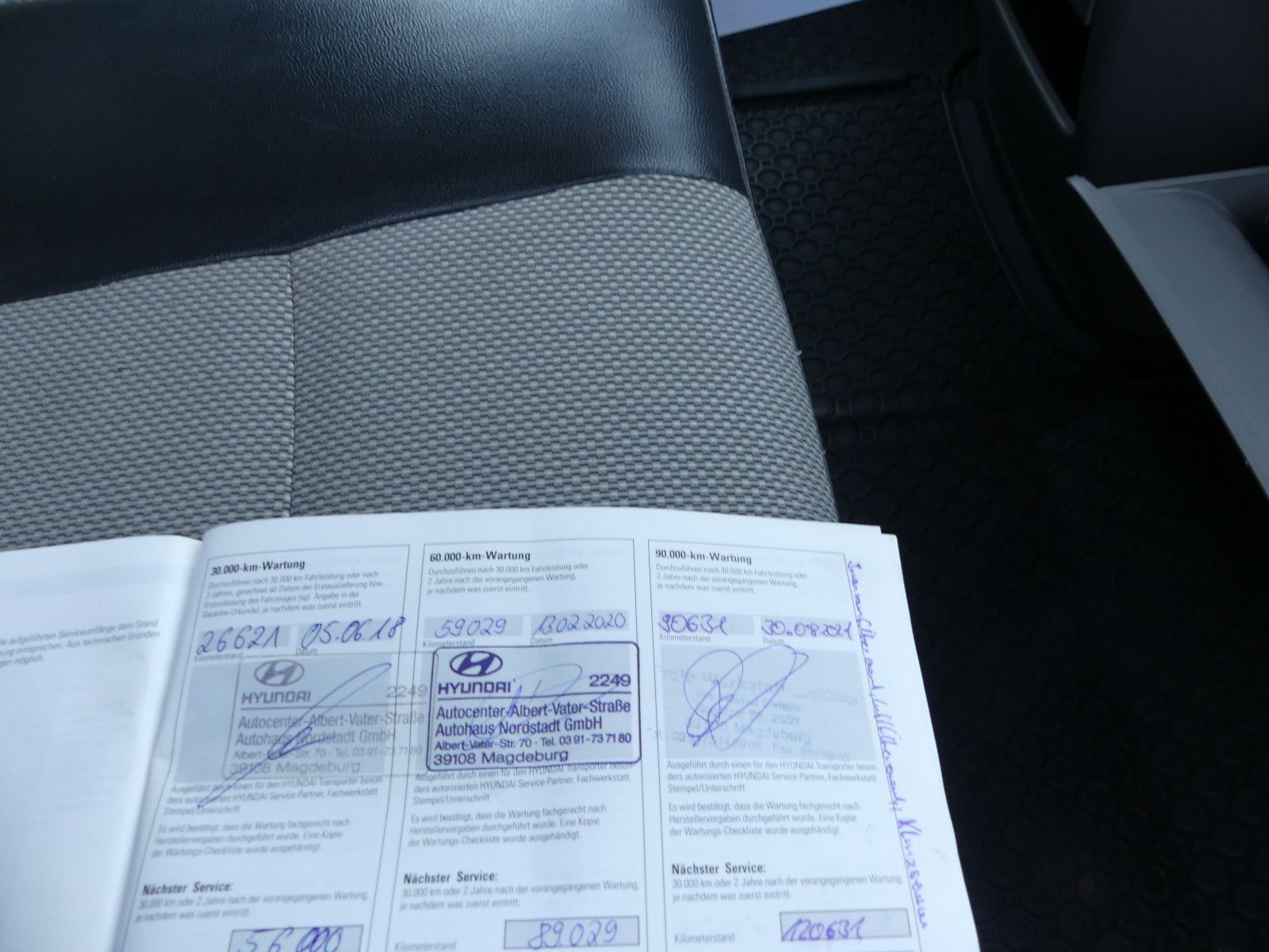 Fahrzeugabbildung Hyundai H350 Kasten Kasten L2H2 Profi