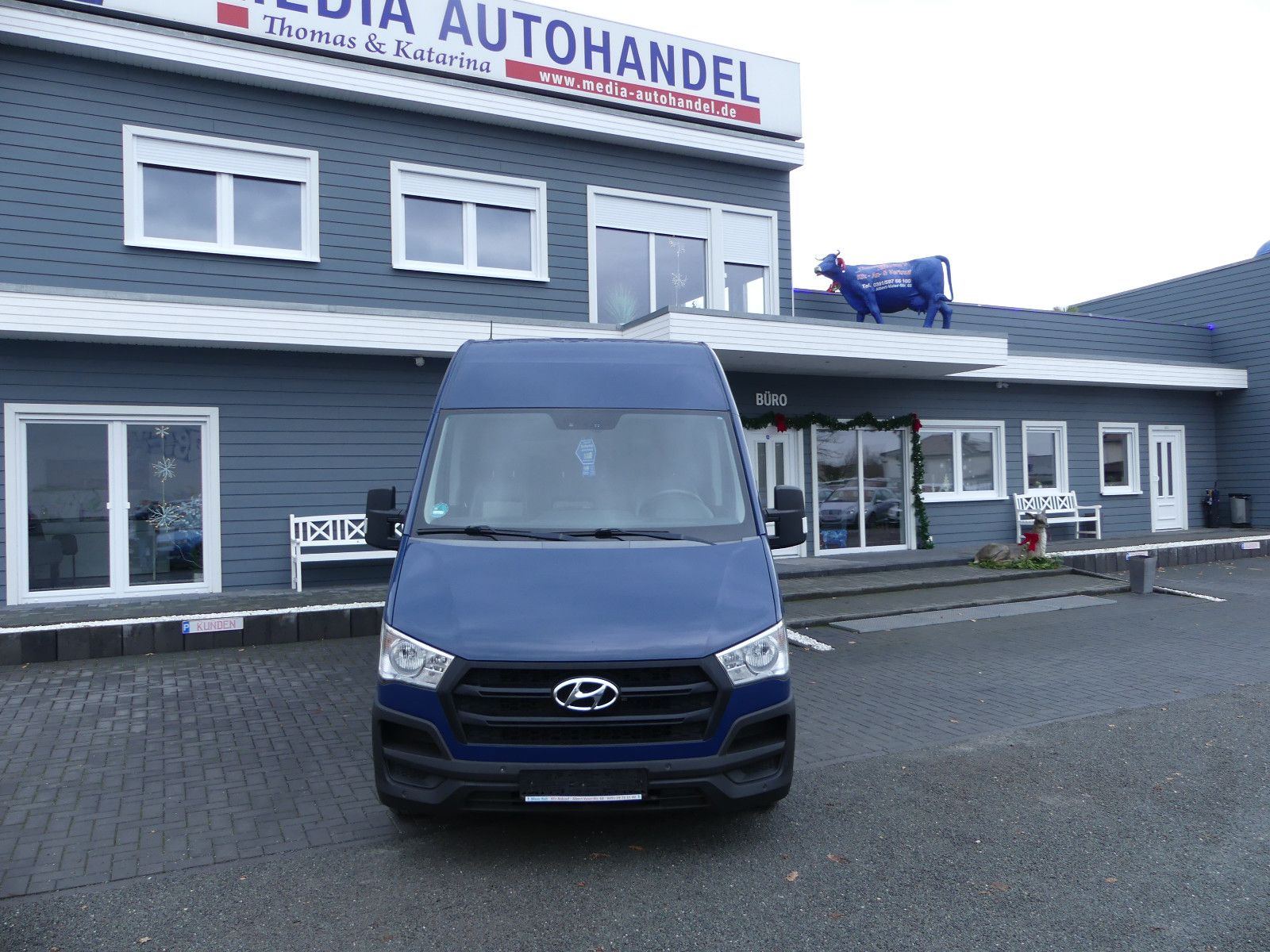 Fahrzeugabbildung Hyundai H350 Kasten Kasten L2H2 Profi