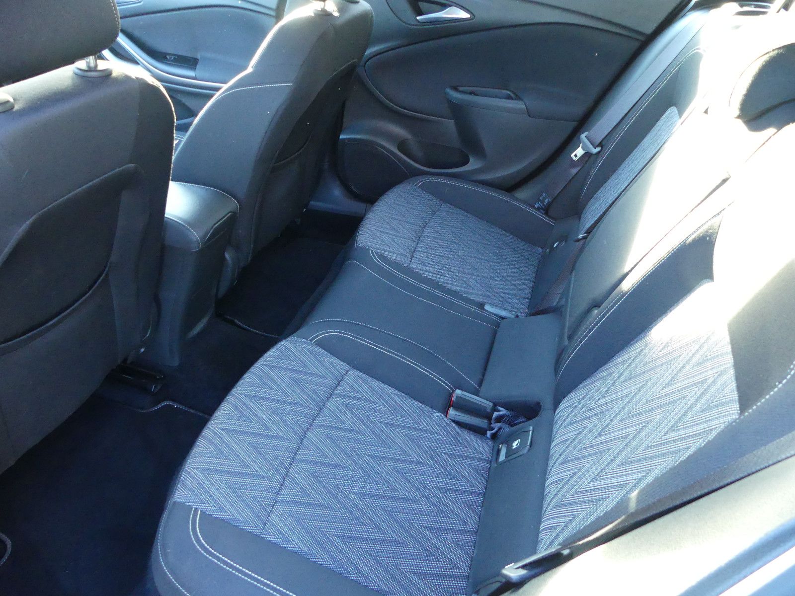 Fahrzeugabbildung Opel Astra K Sports Tourer Elegance Start/Stop