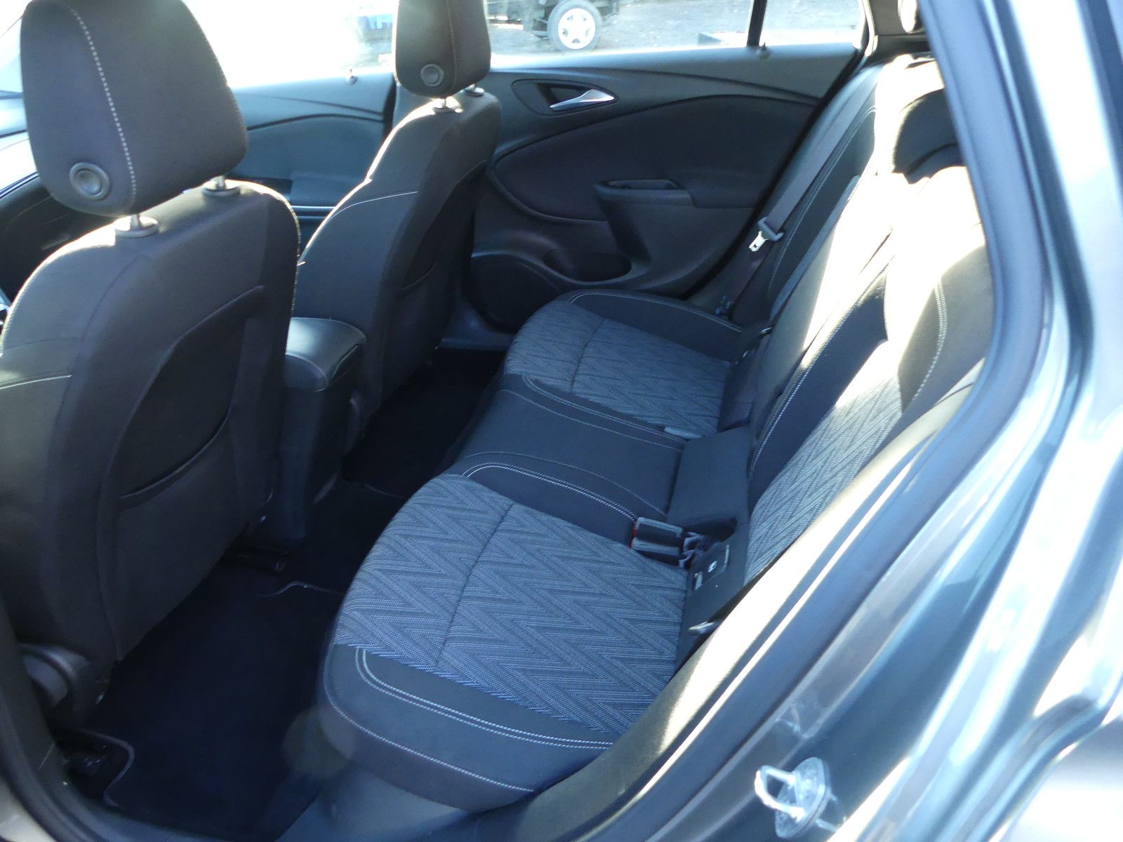 Fahrzeugabbildung Opel Astra K Sports Tourer Elegance Start/Stop