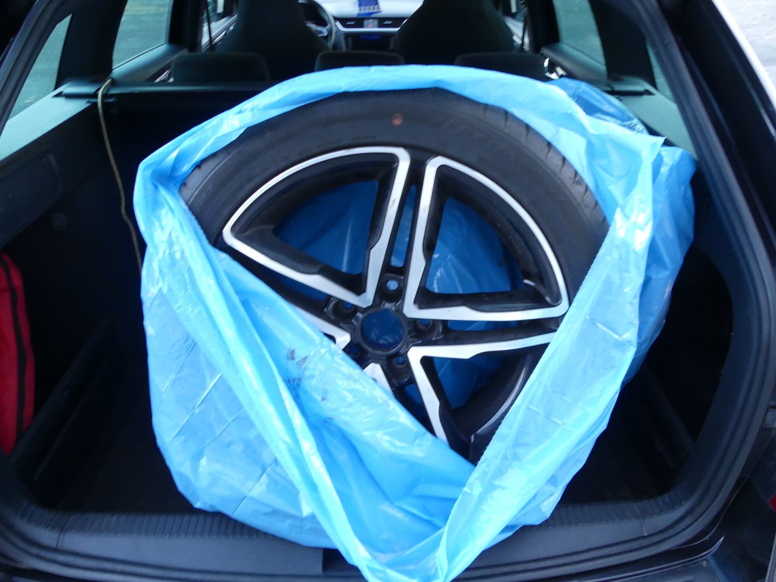 Fahrzeugabbildung SKODA Octavia Combi Style, Automatik