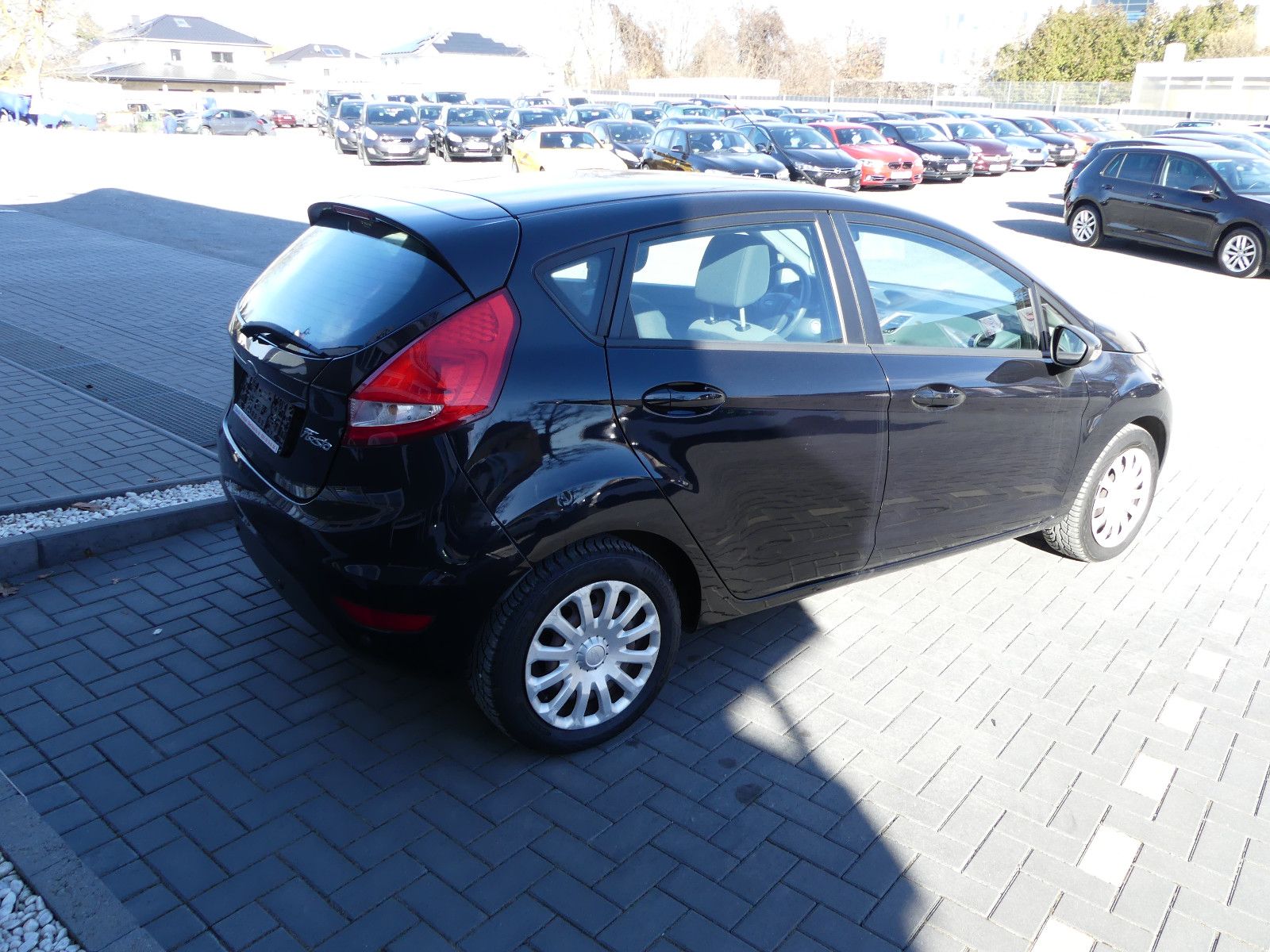 Fahrzeugabbildung Ford Fiesta Trend