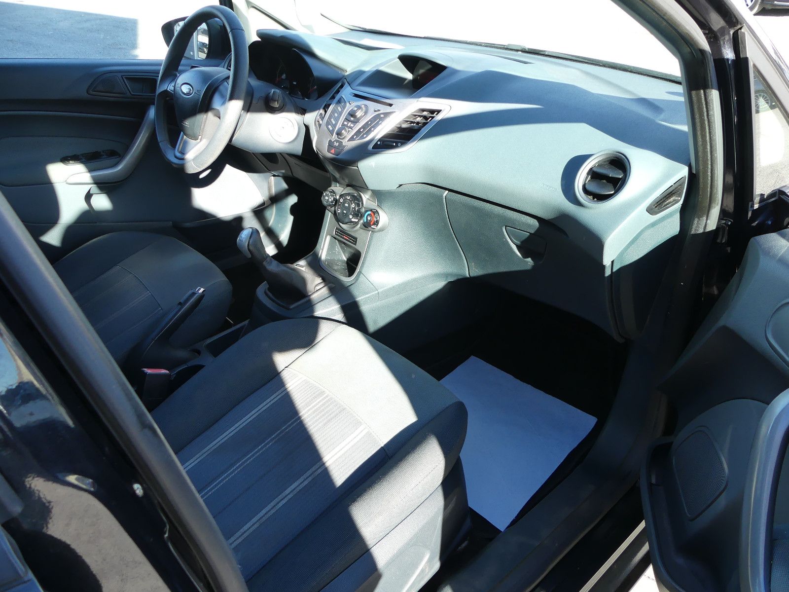 Fahrzeugabbildung Ford Fiesta Trend