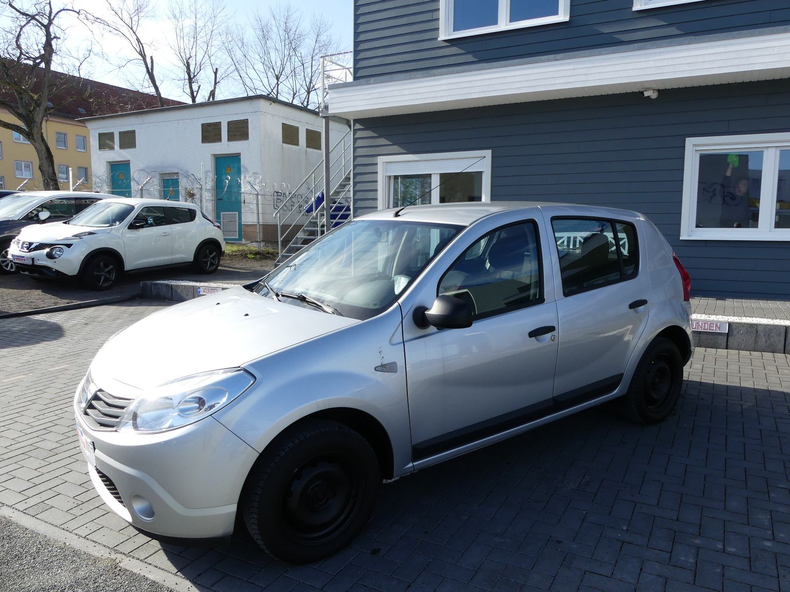 Fahrzeugabbildung Dacia Sandero Ambiance