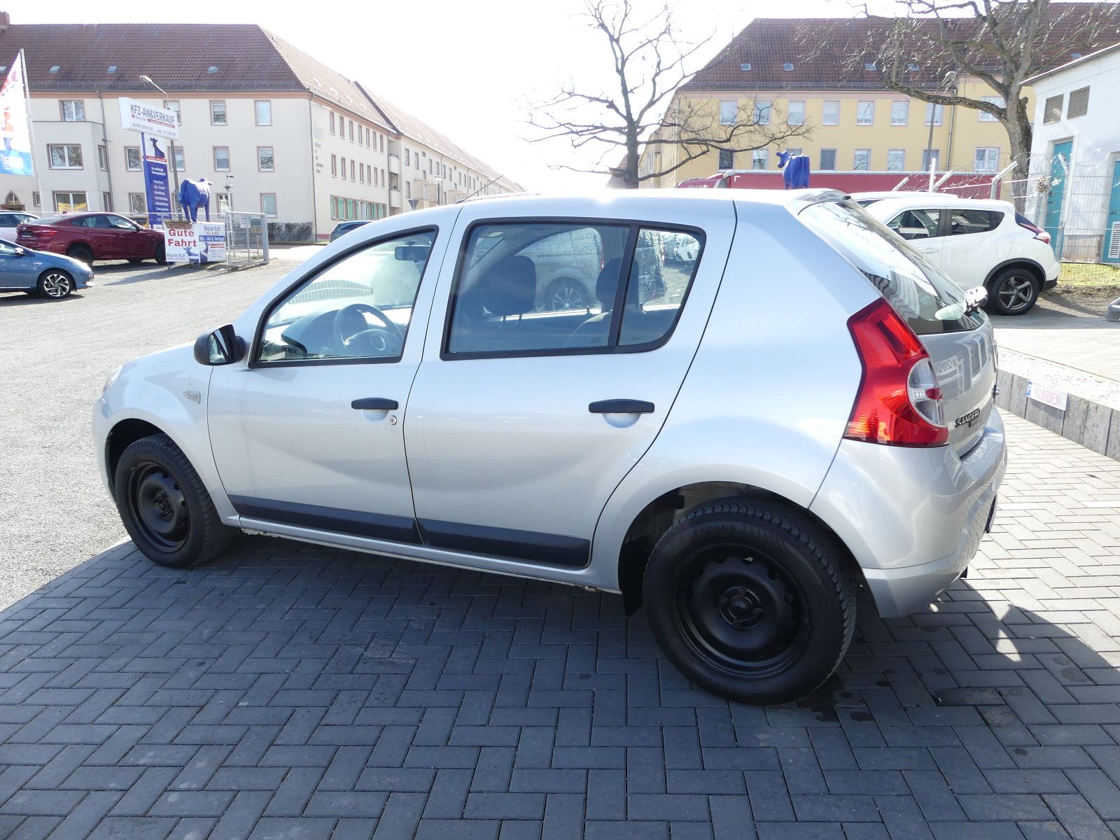 Fahrzeugabbildung Dacia Sandero Ambiance