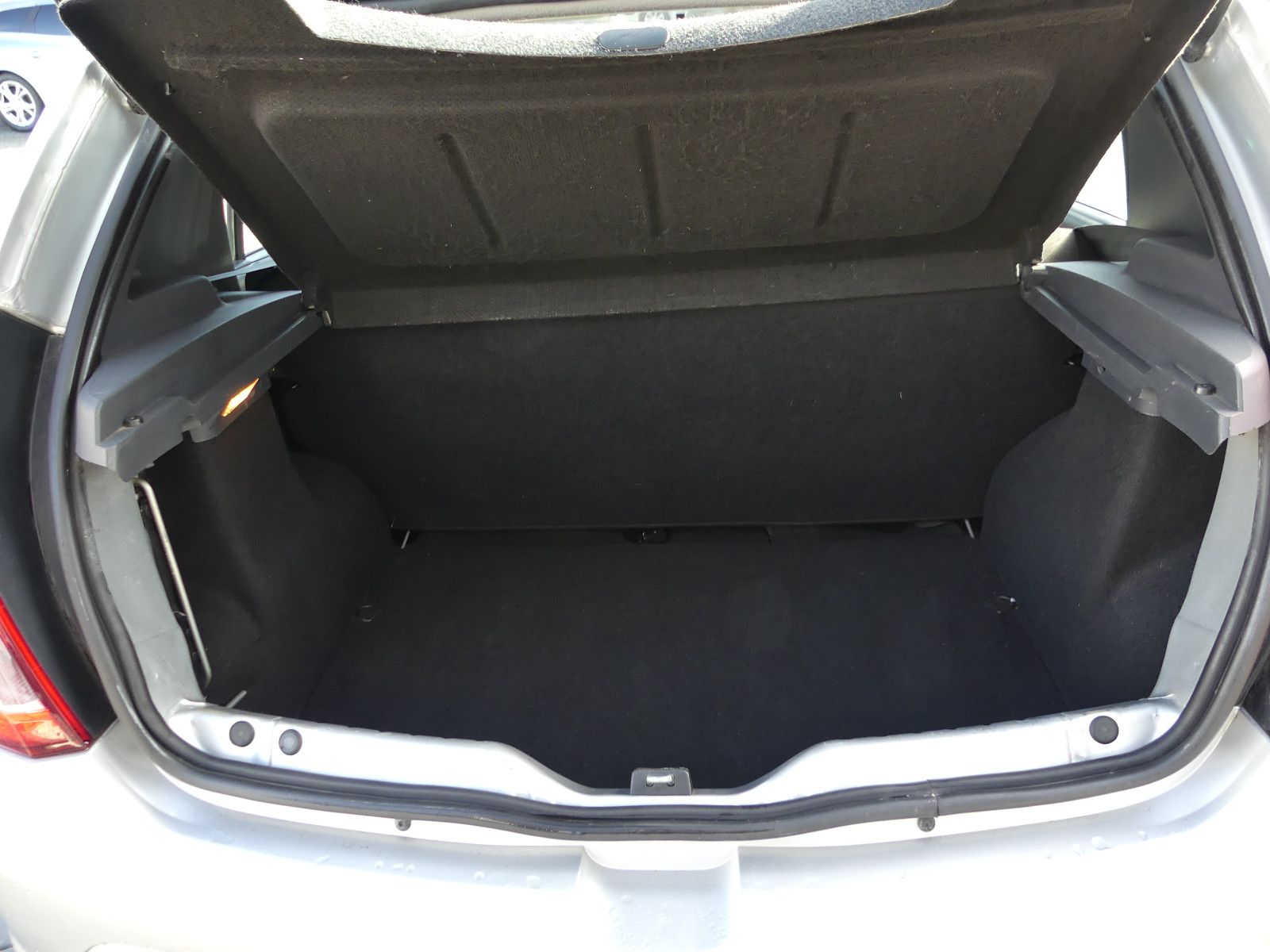 Fahrzeugabbildung Dacia Sandero Ambiance