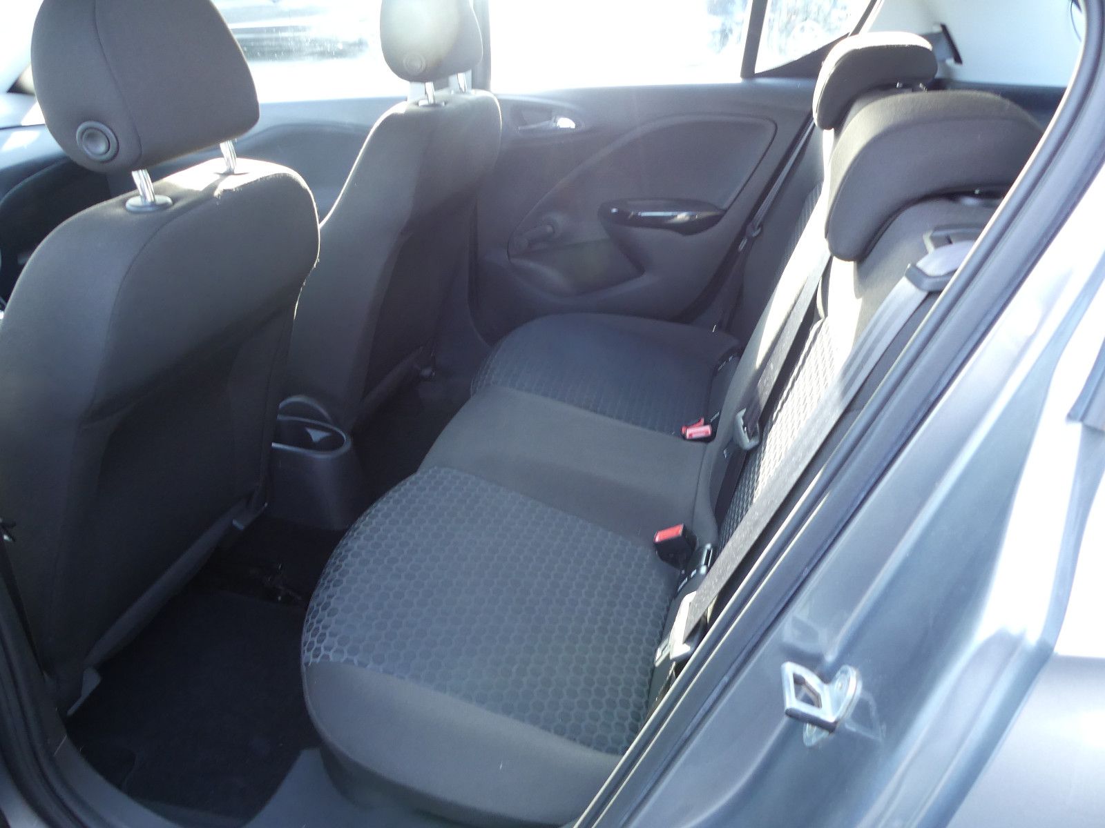 Fahrzeugabbildung Opel Corsa E Edition, 51000 km