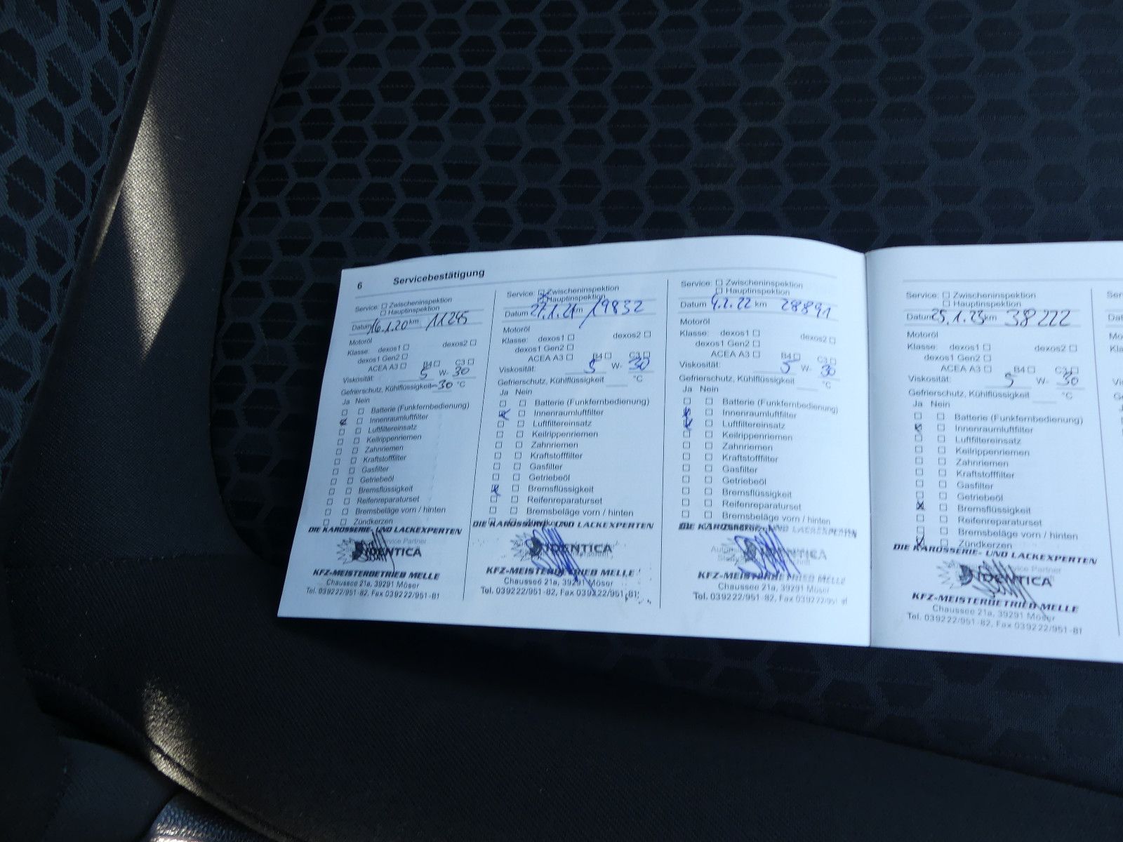 Fahrzeugabbildung Opel Corsa E Edition, 51000 km